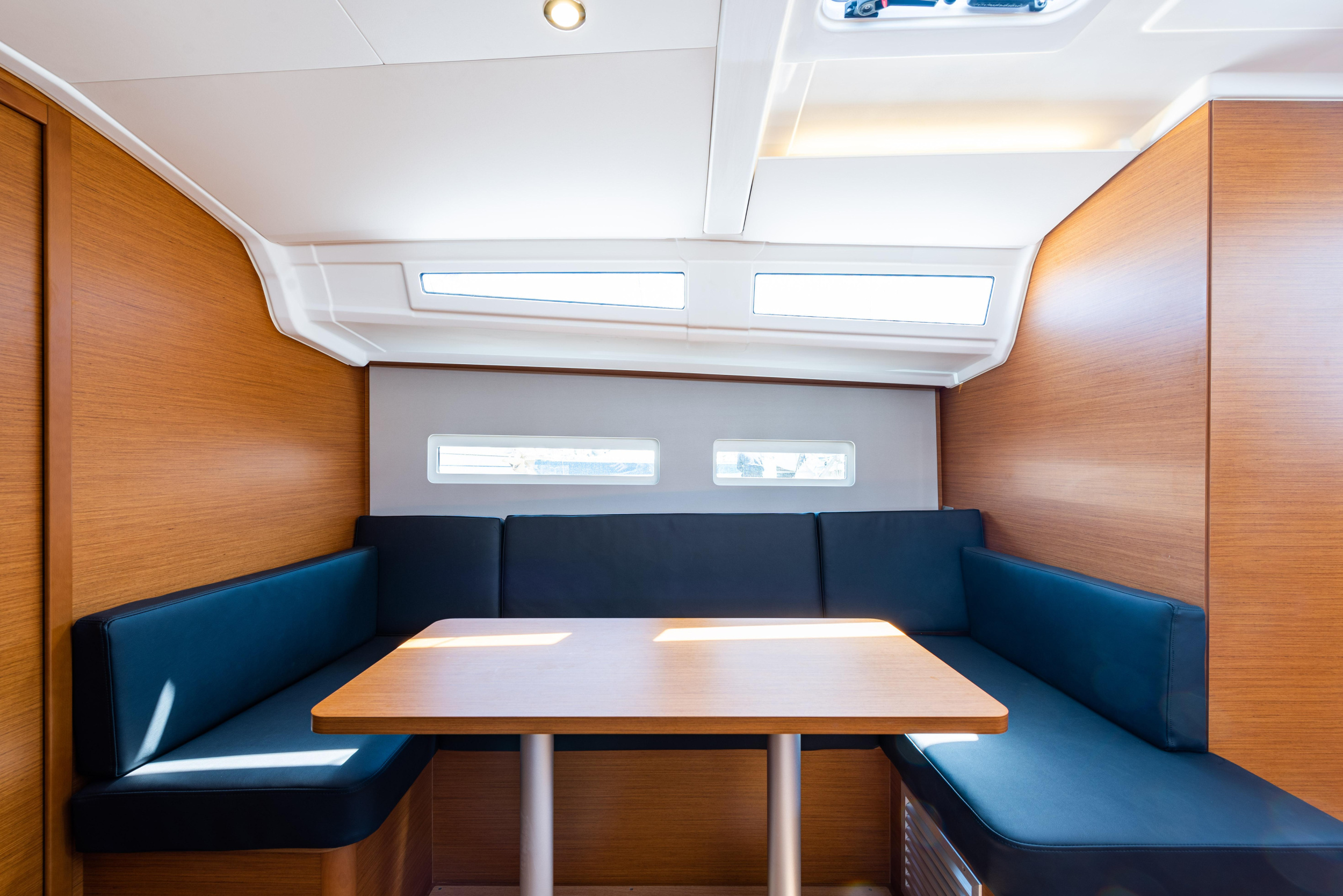 Sun Odyssey 410 — photo 31