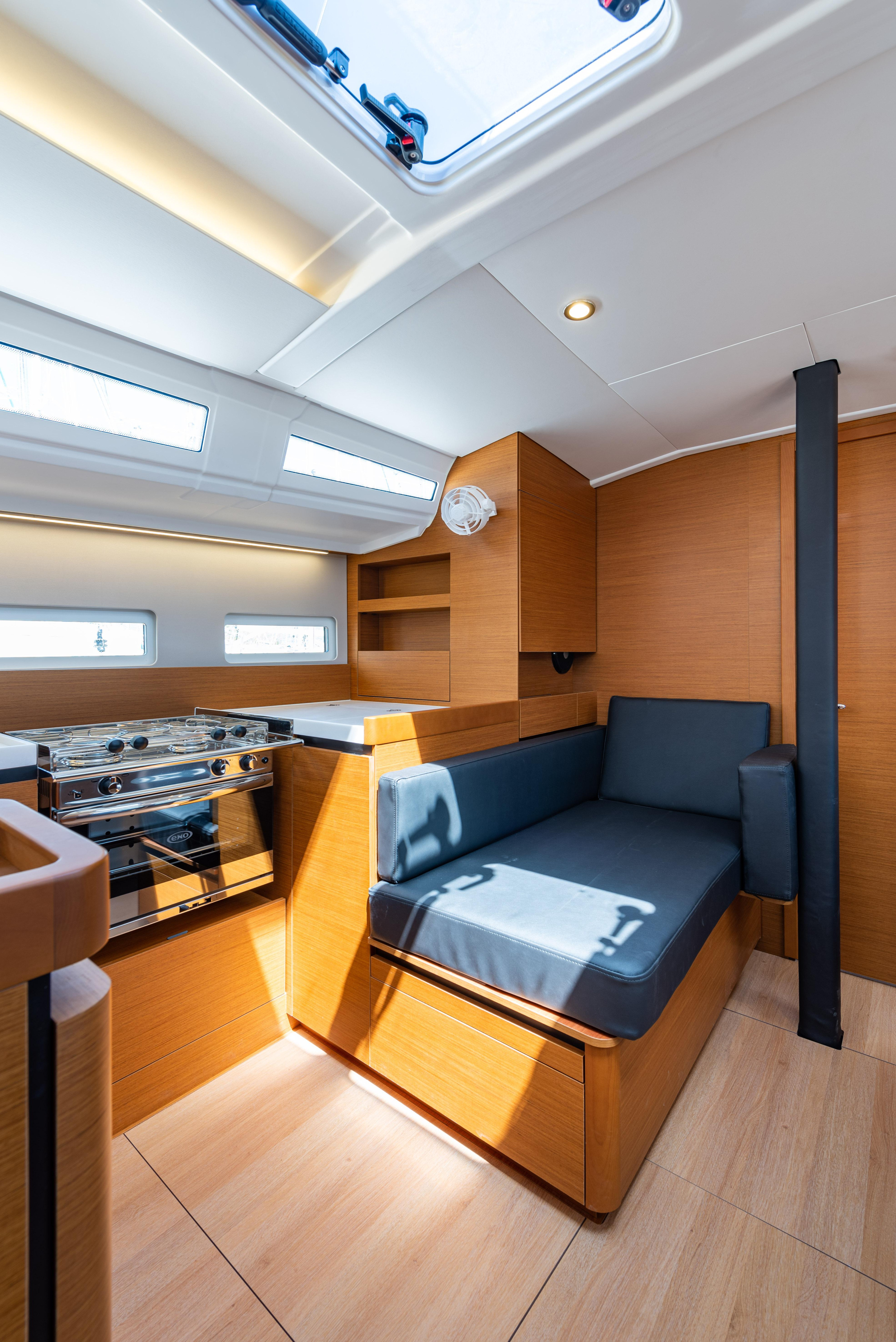 Sun Odyssey 410 — photo 10