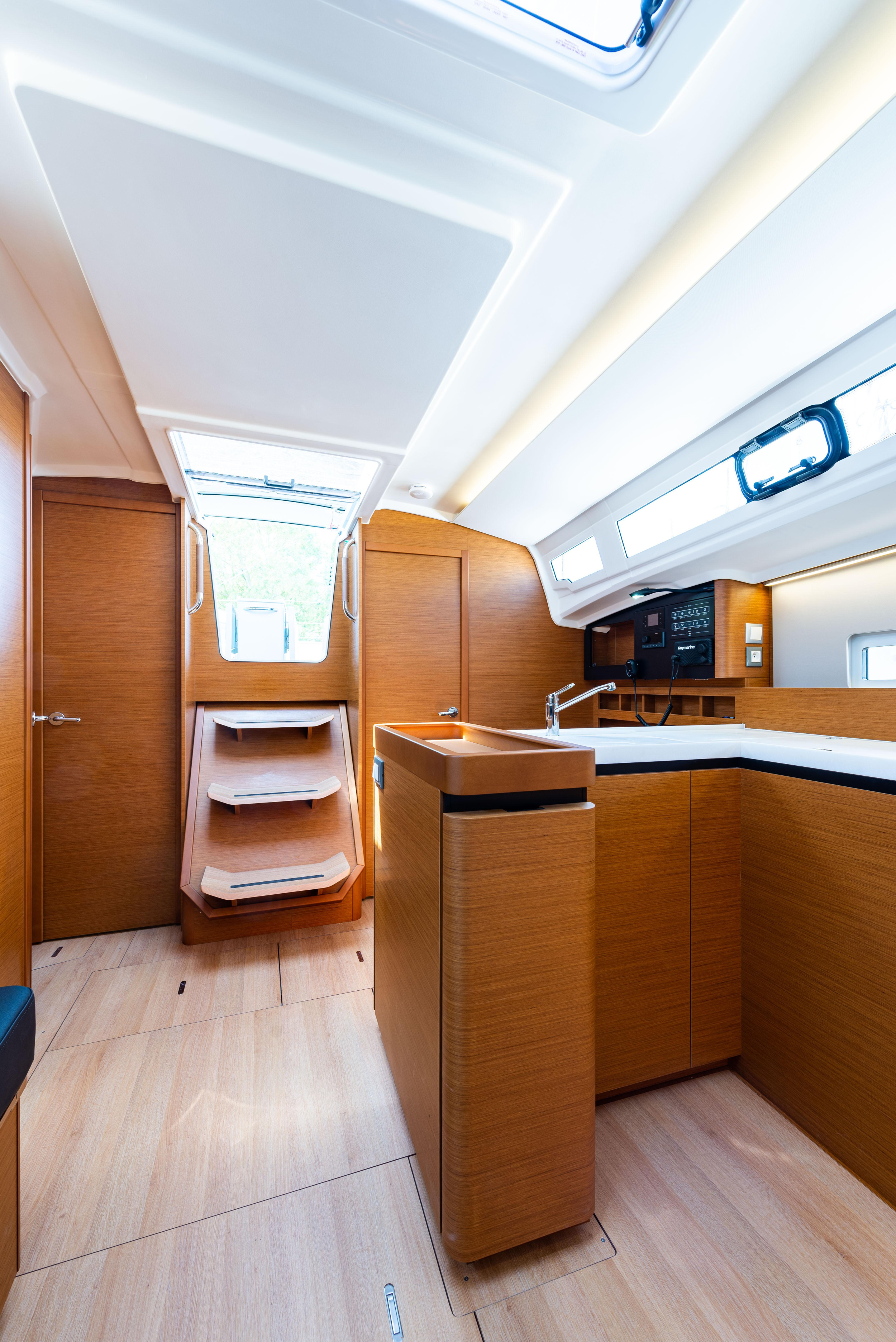 Sun Odyssey 410 — photo 12