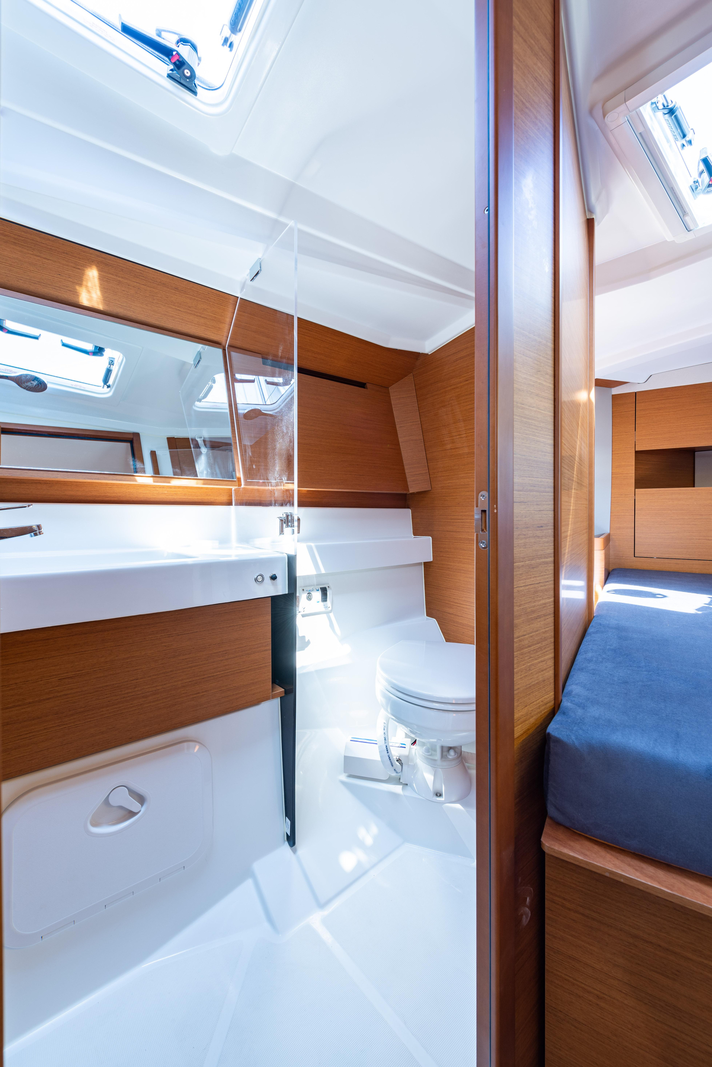 Sun Odyssey 410 — photo 35