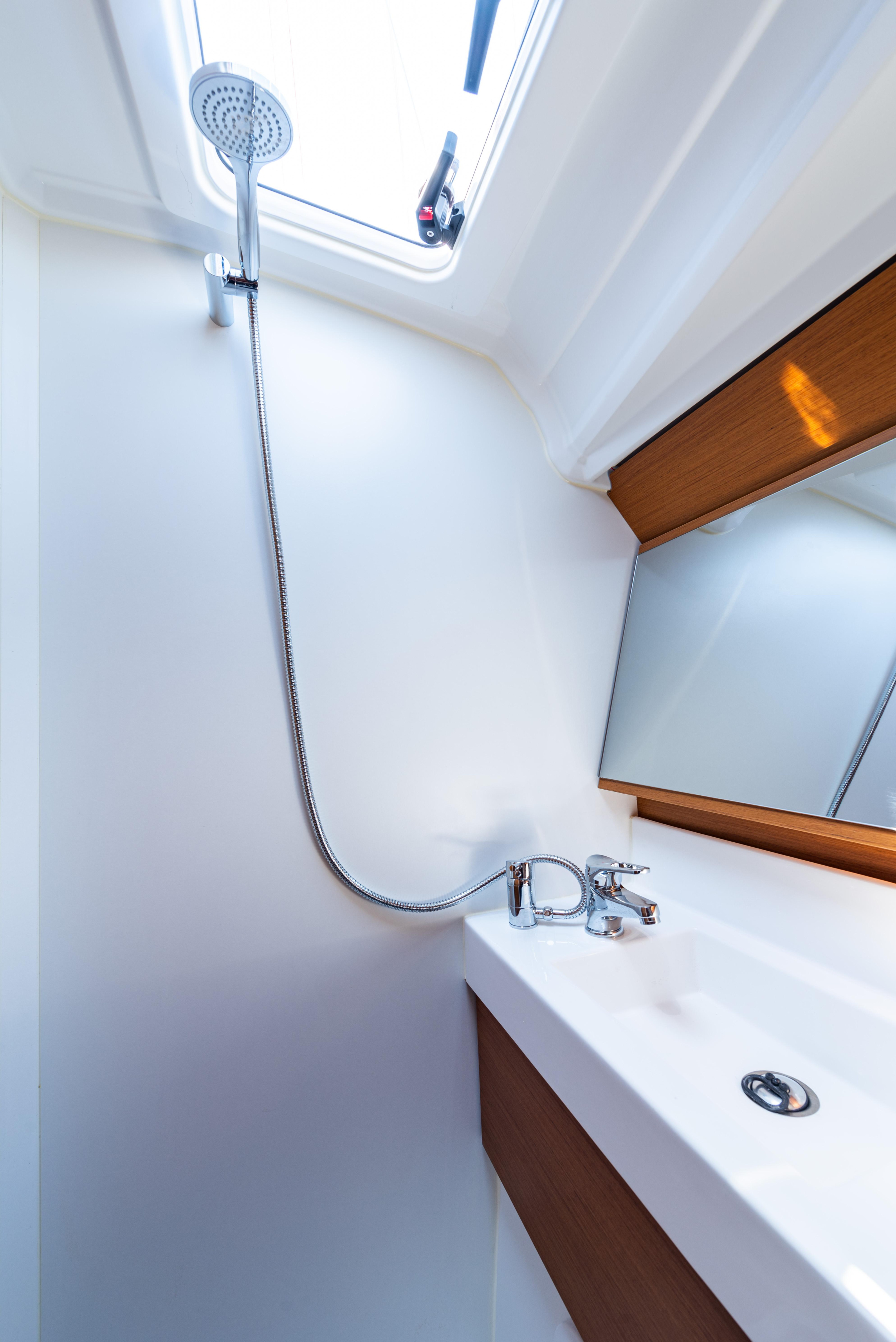 Sun Odyssey 410 — photo 11