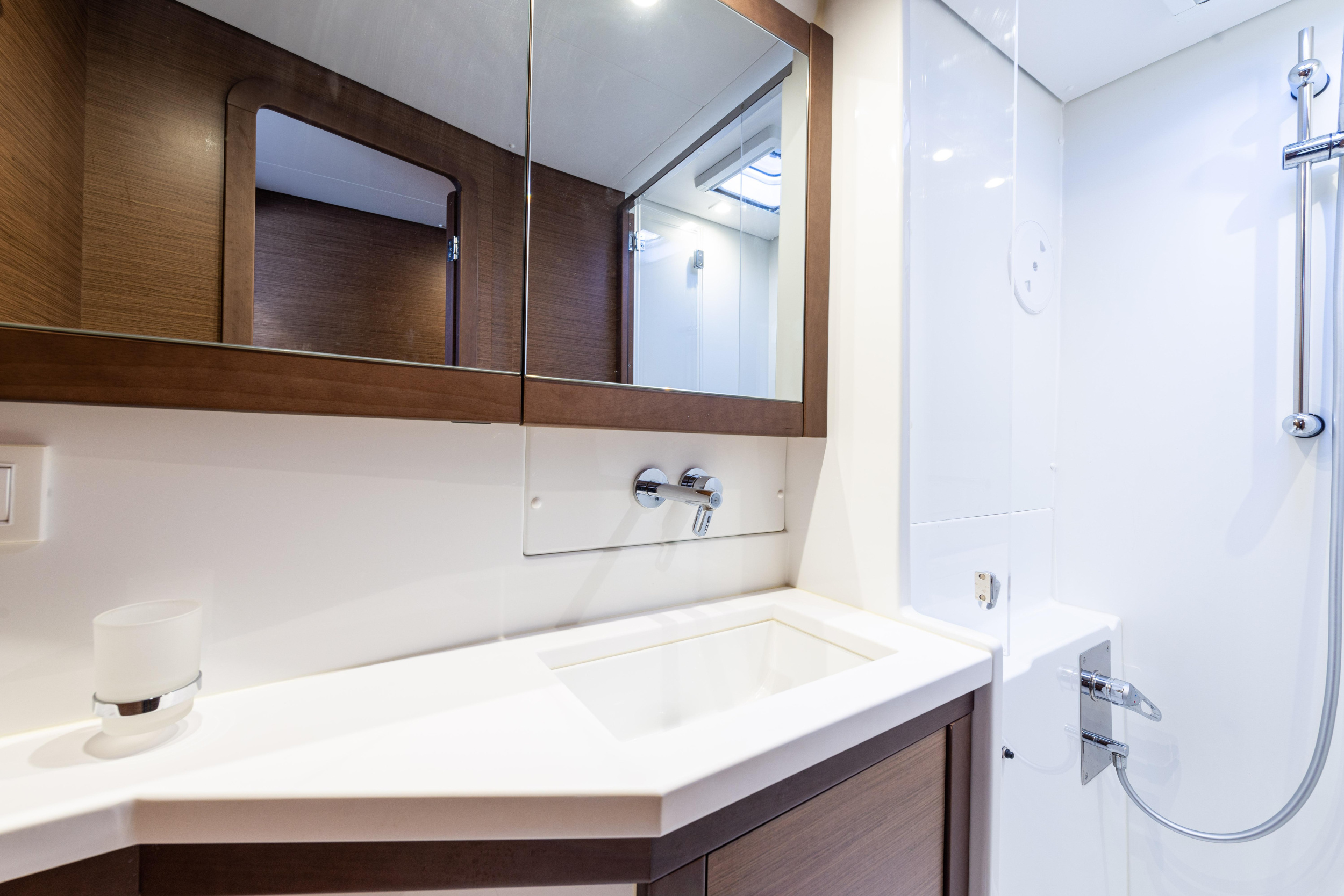 Lagoon 450 F — photo 12