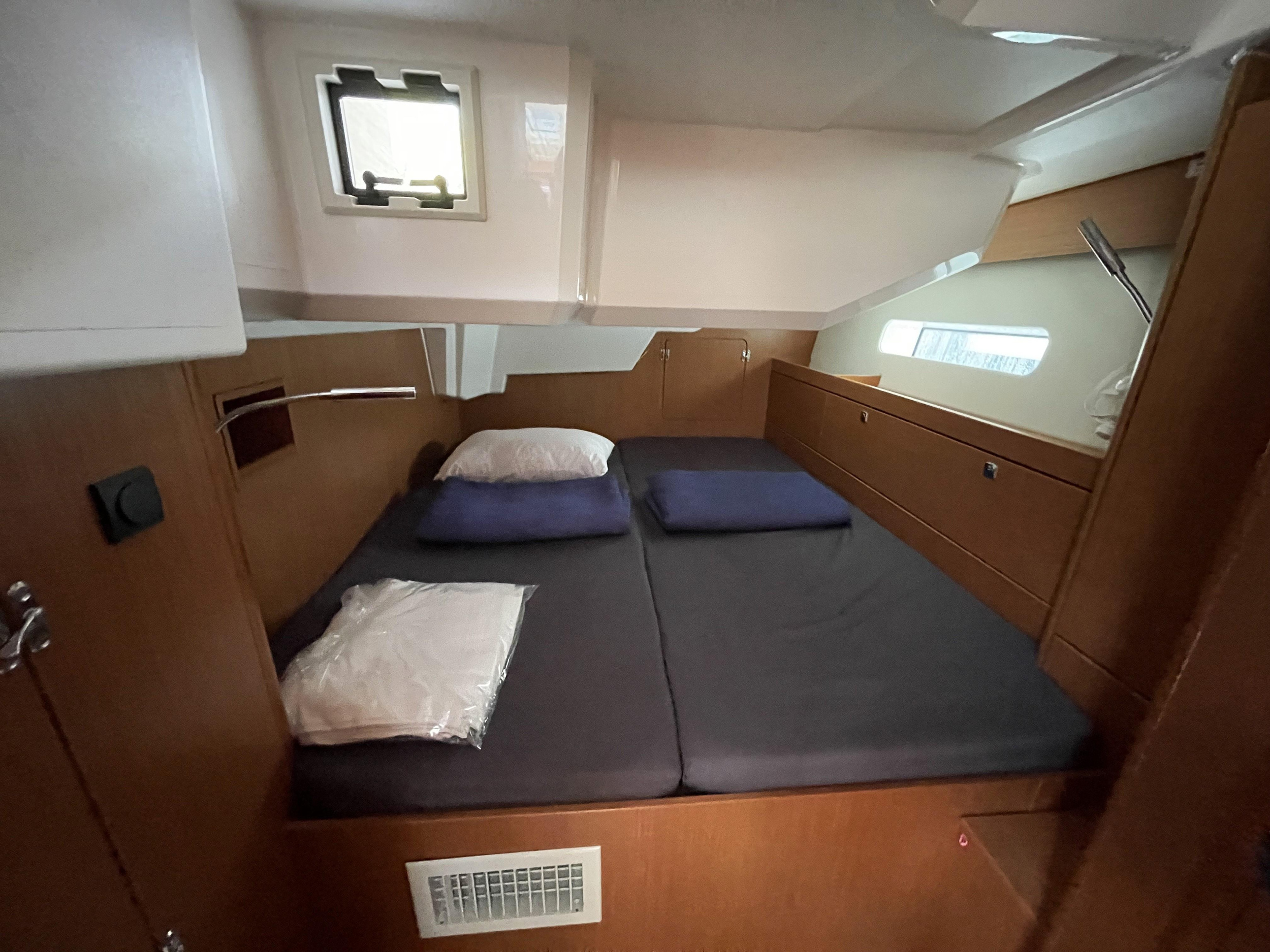 Bavaria C46 — photo 14