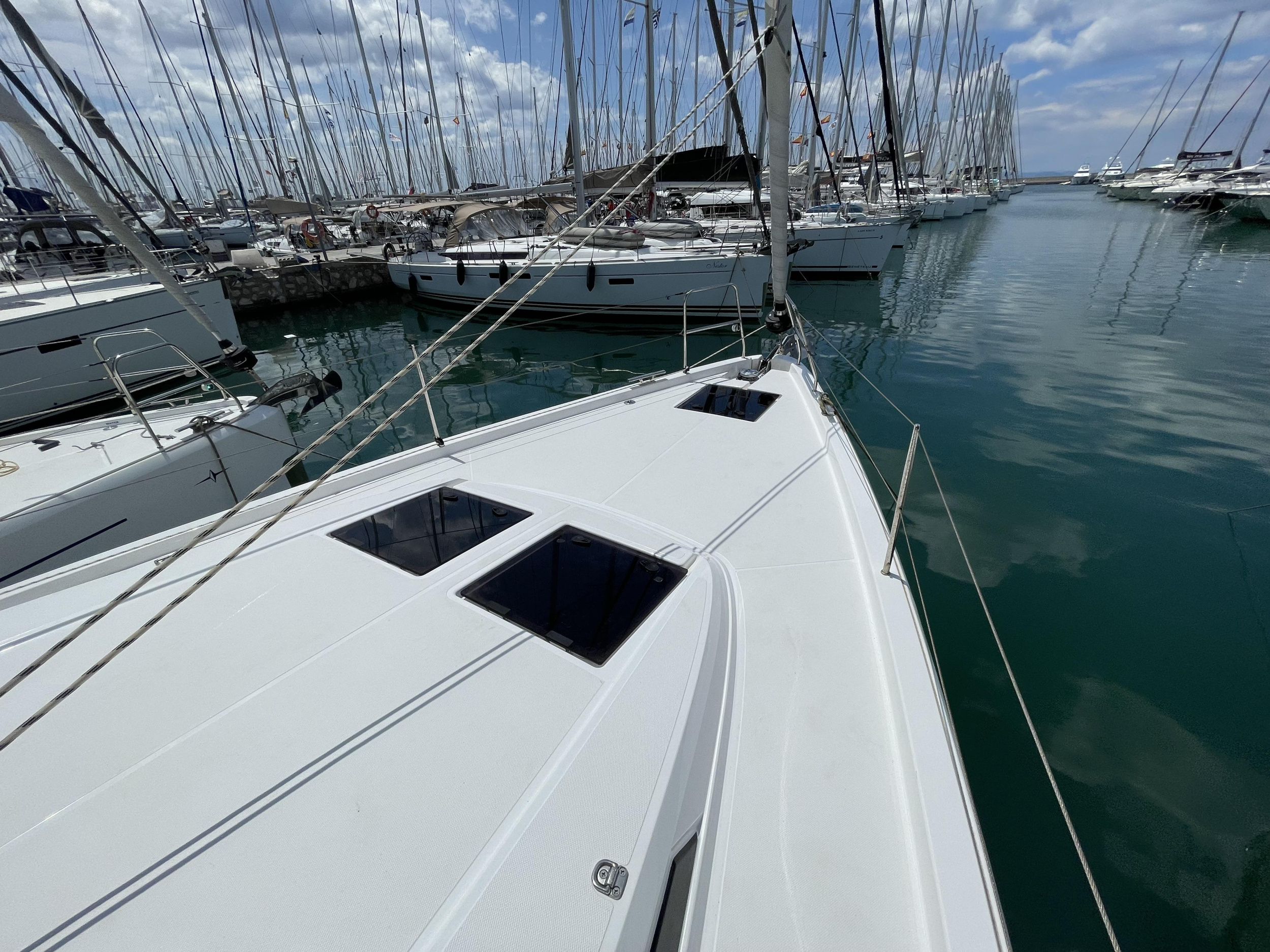 Bavaria C46 — photo 3