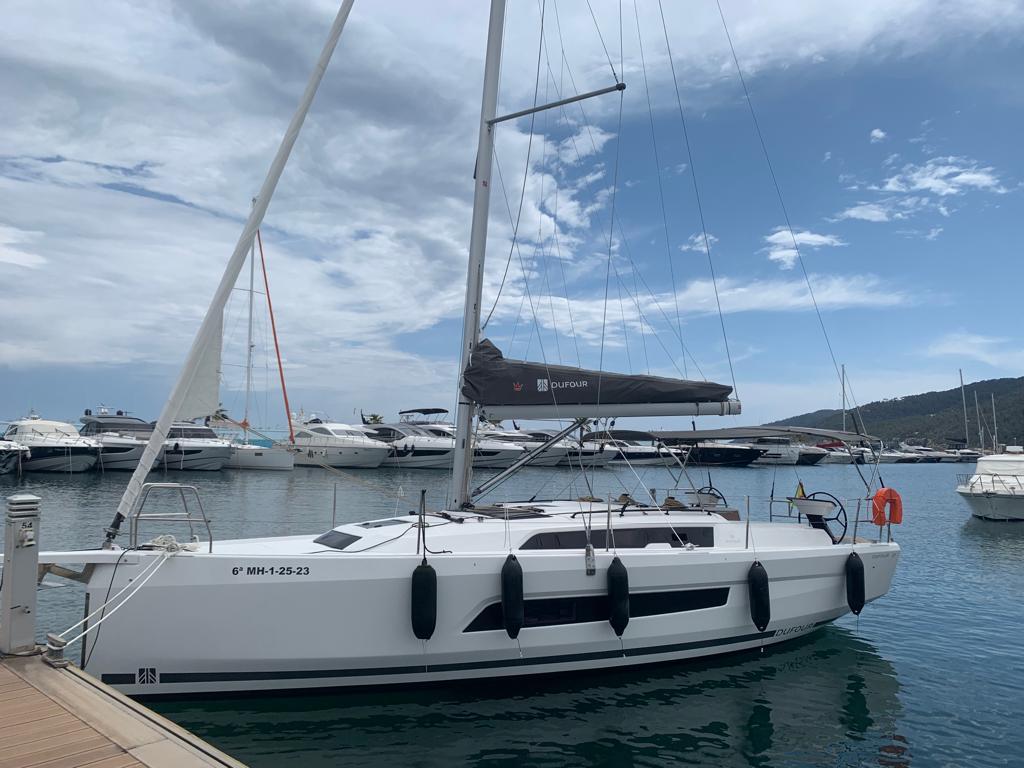 DUFOUR 37 NEW 2023 — photo 1