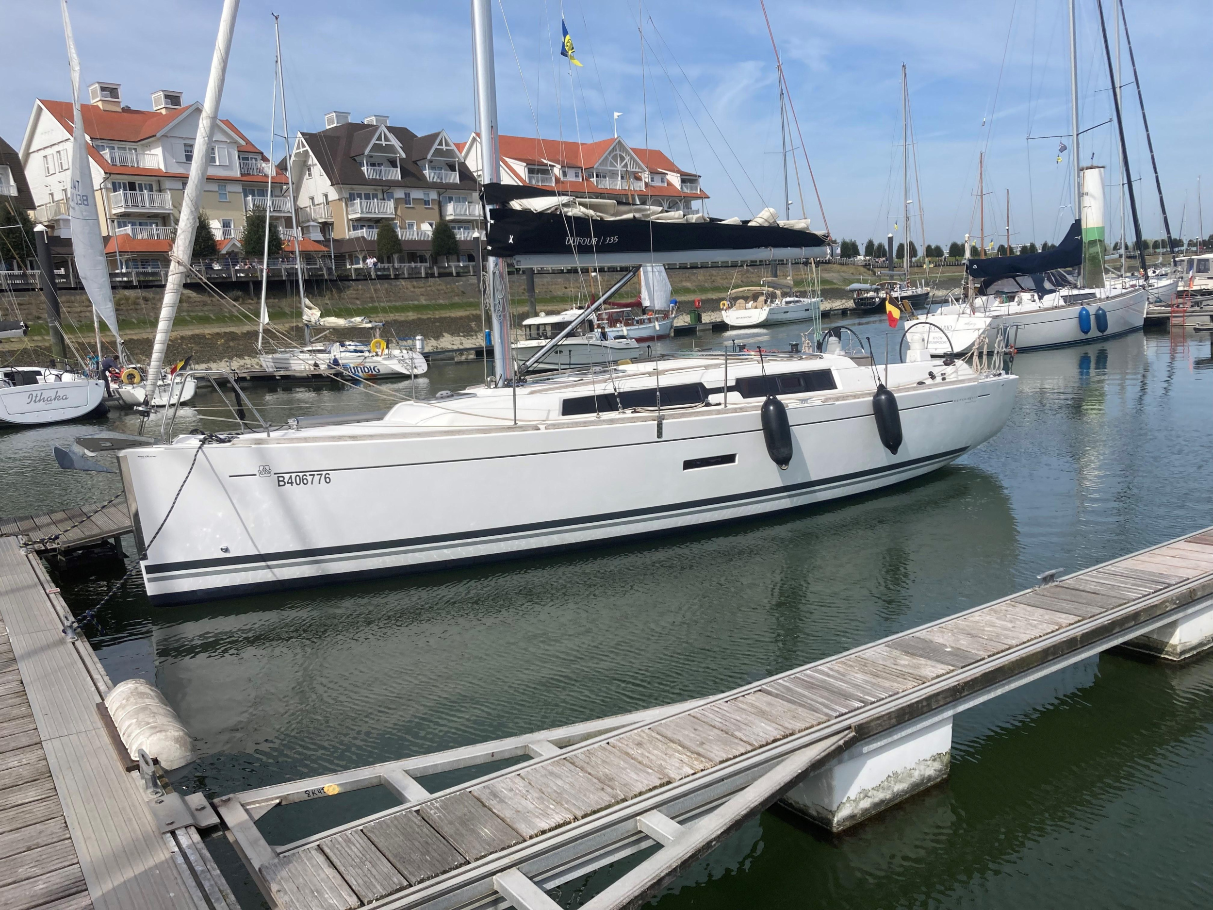 Dufour 335 Grand Large — photo 1