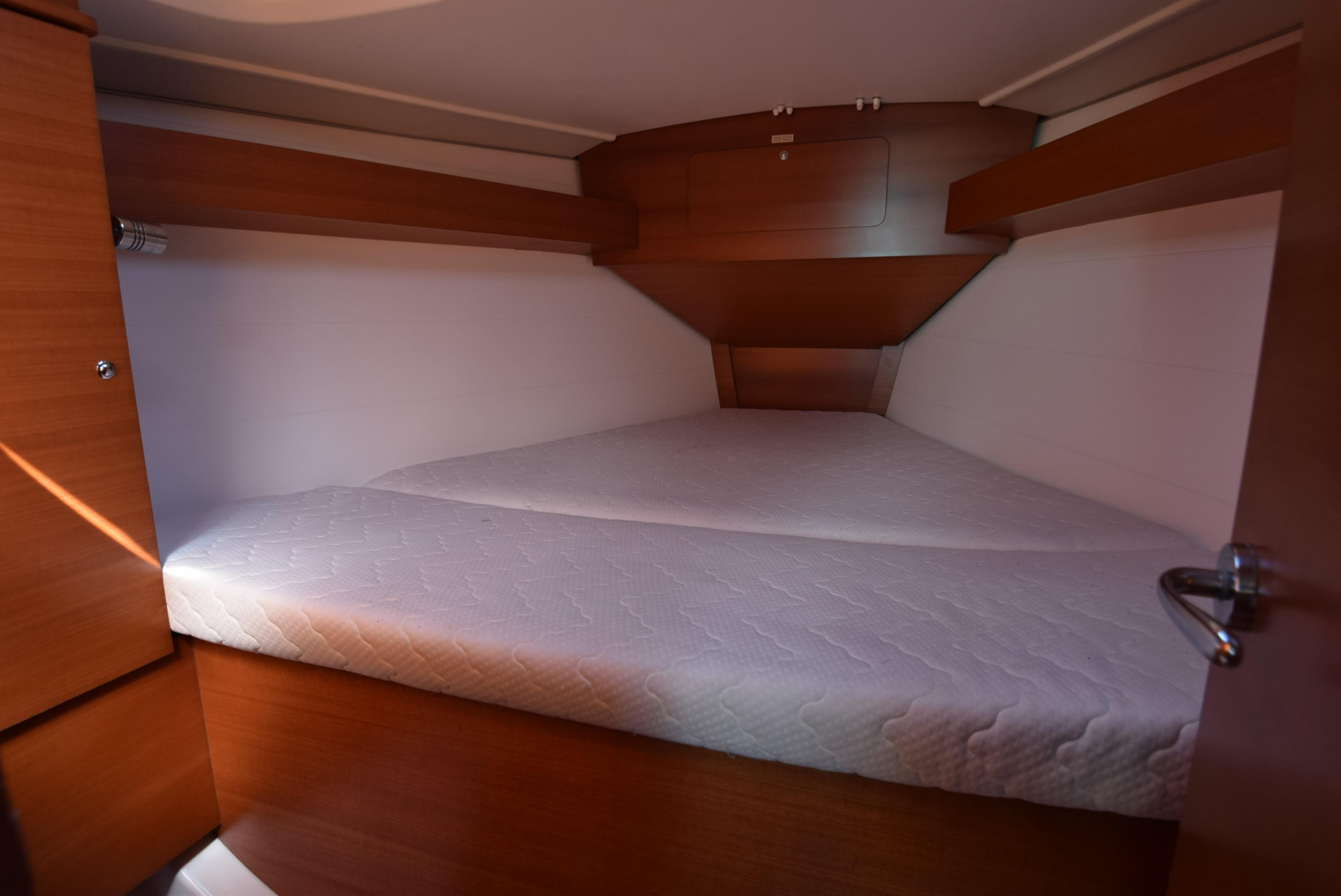 Dufour 335 Grand Large — photo 15
