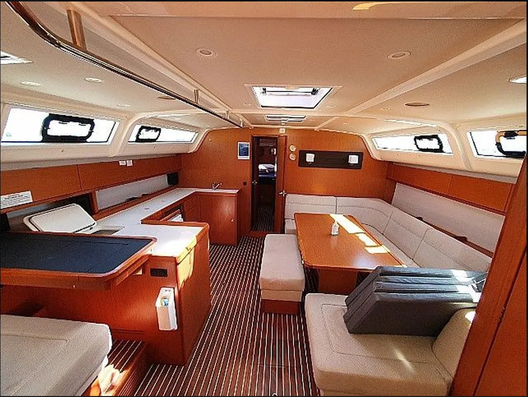 Bavaria 51 Cruiser — photo 2