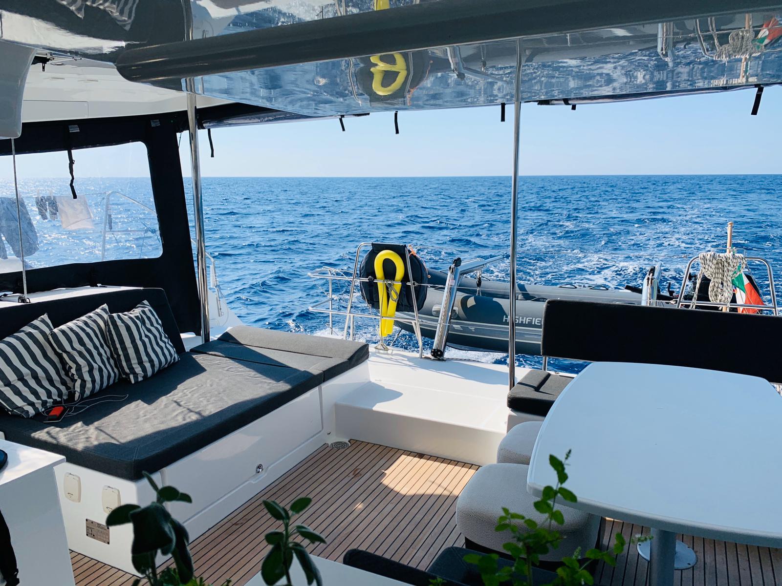 Lagoon 450 — photo 17