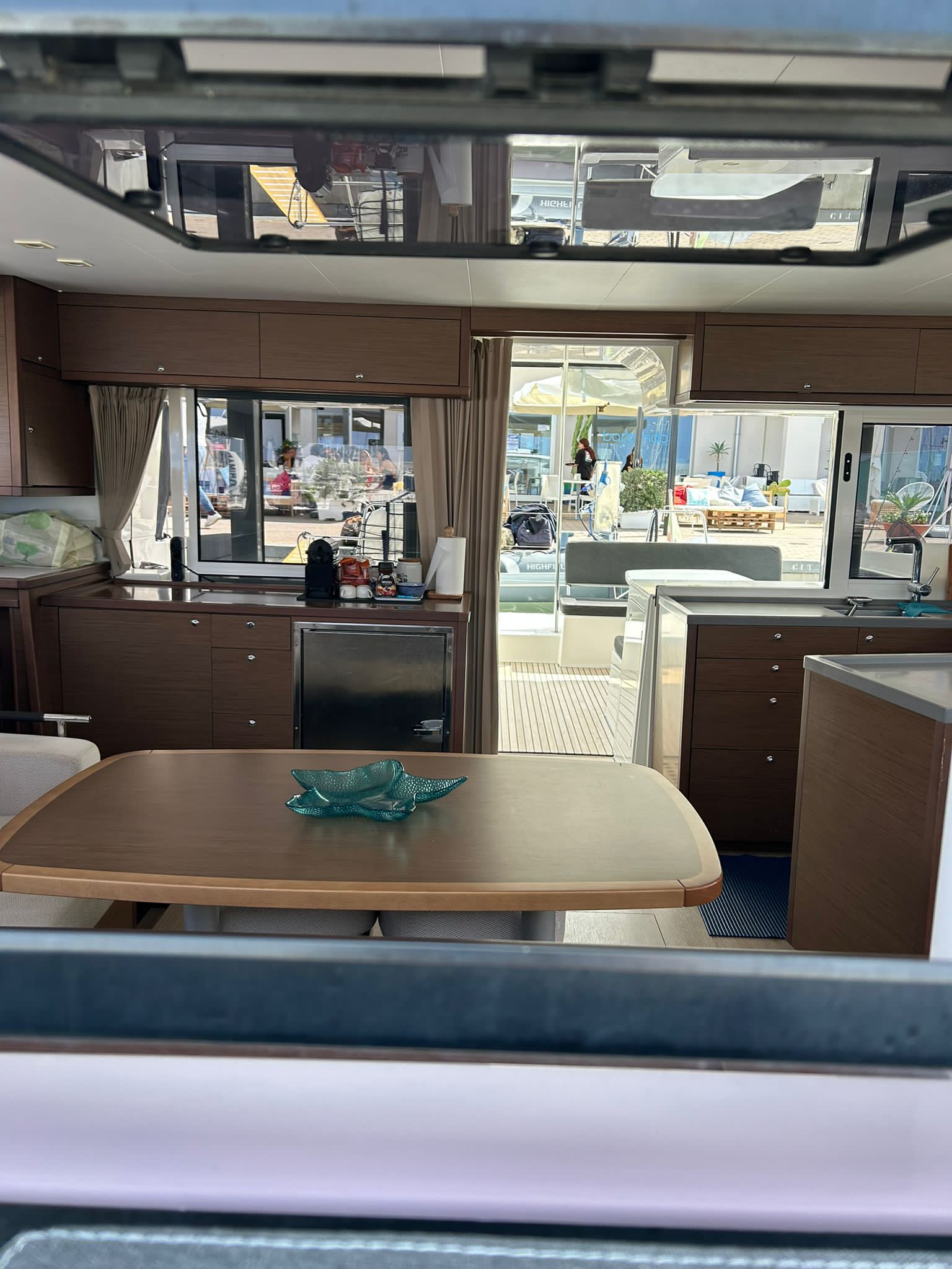 Lagoon 450 — photo 5