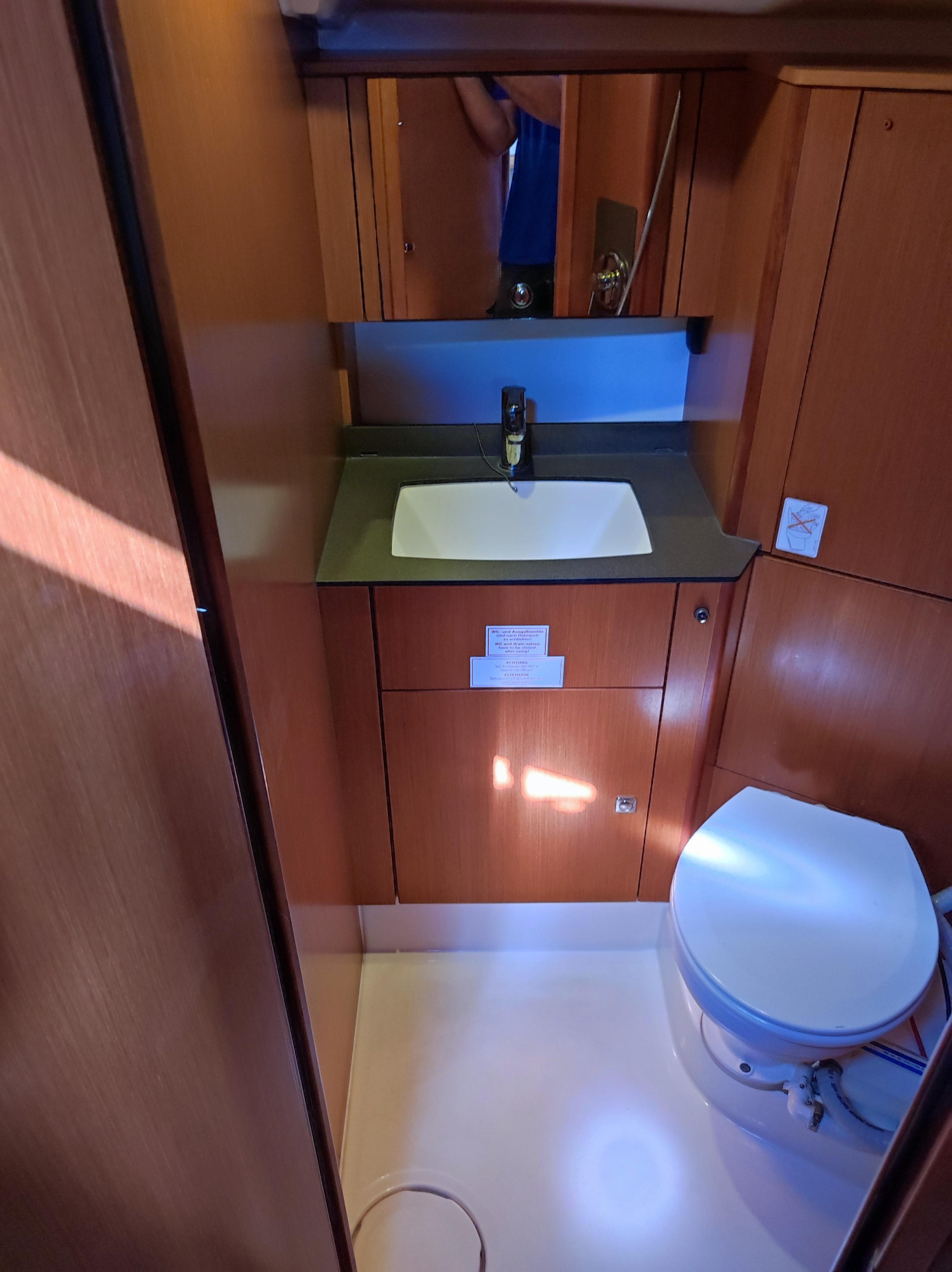 Bavaria Cruiser 41 — photo 7
