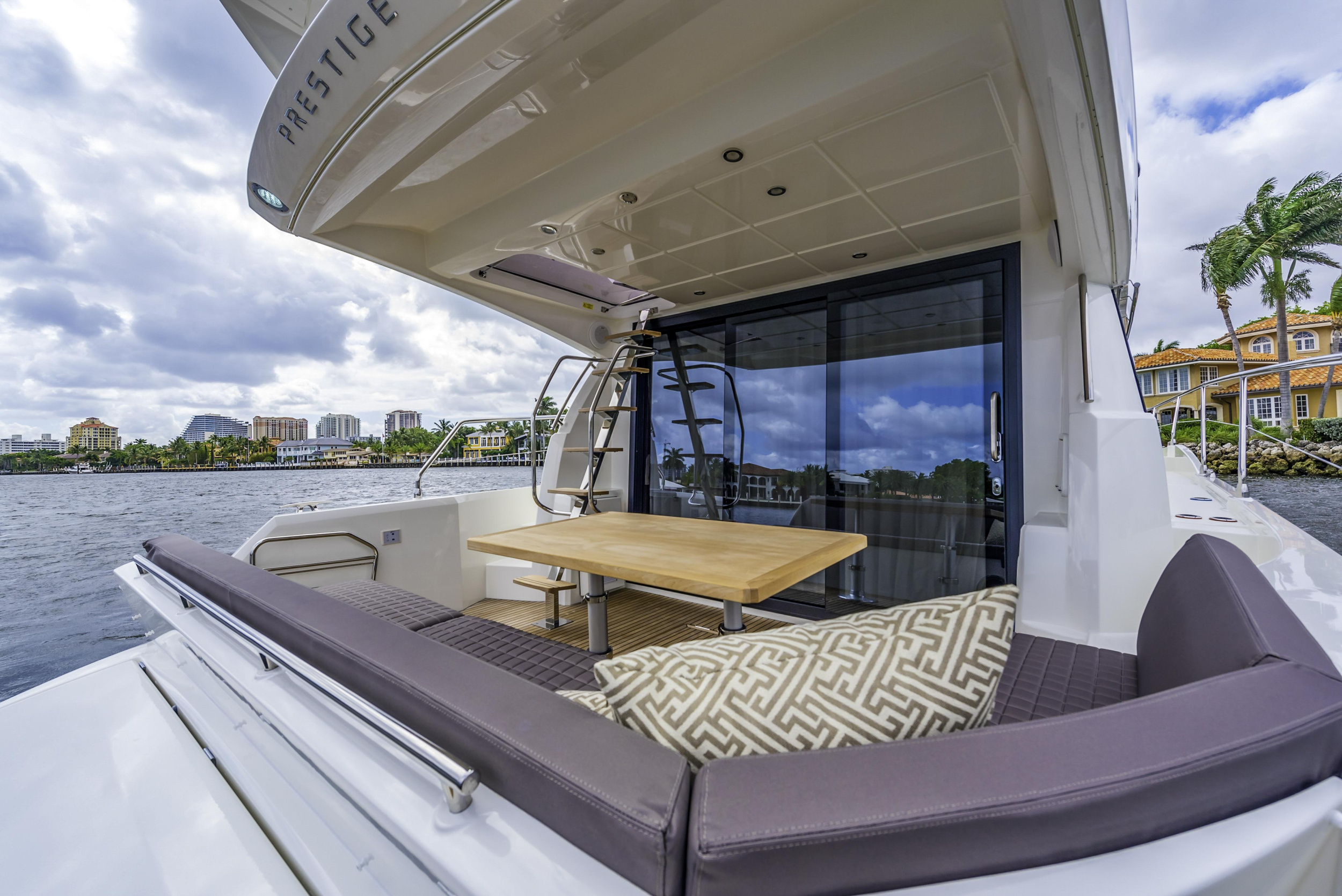 PRESTIGE 460 FLY — photo 17