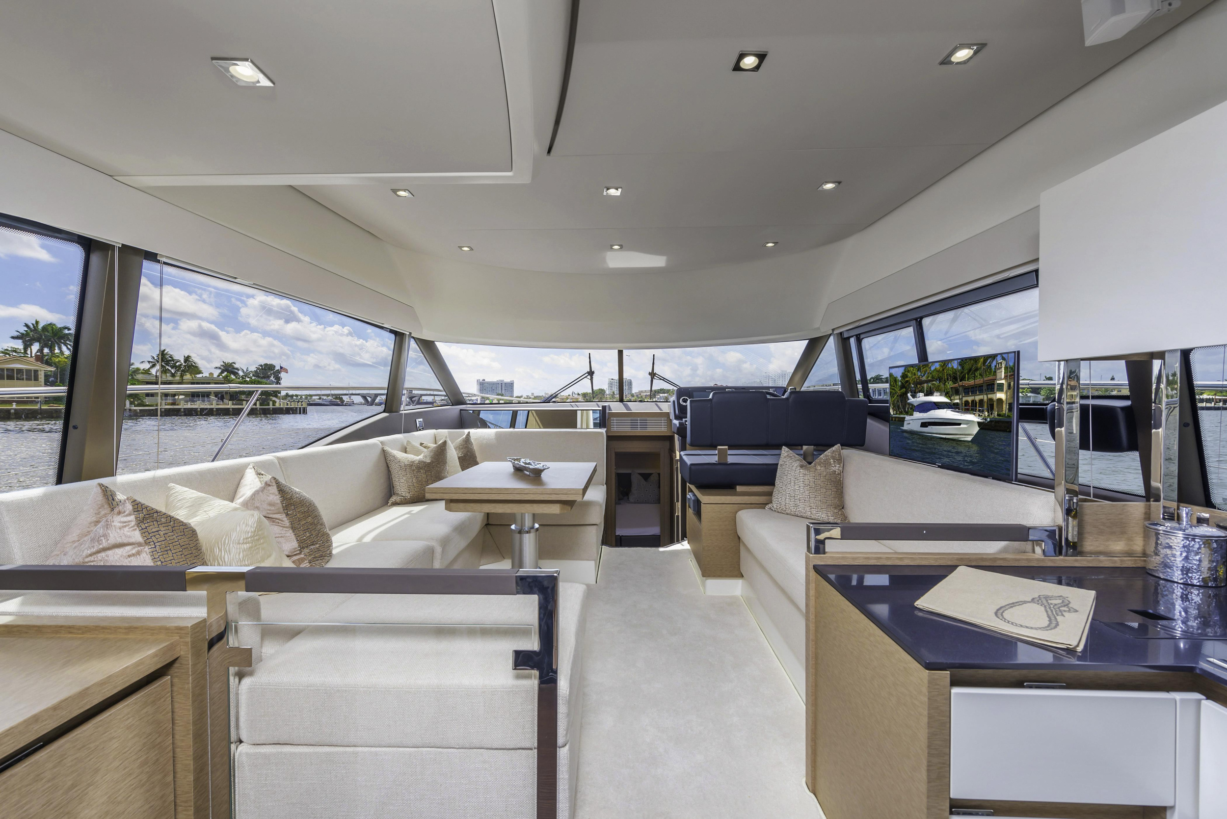 PRESTIGE 460 FLY — photo 9