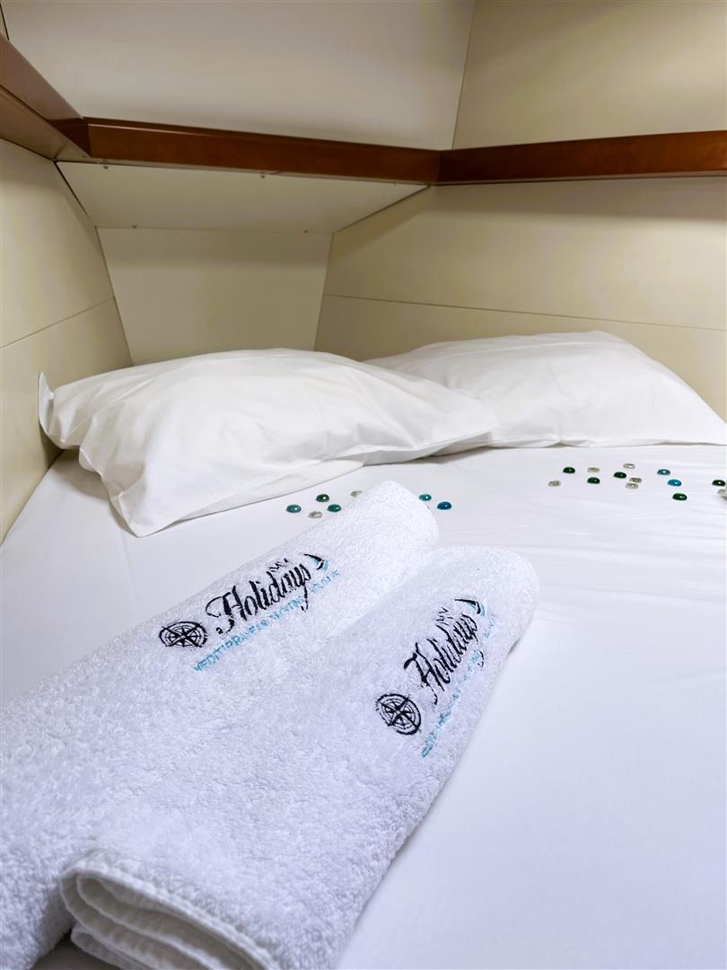 Oceanis 43+ — photo 11