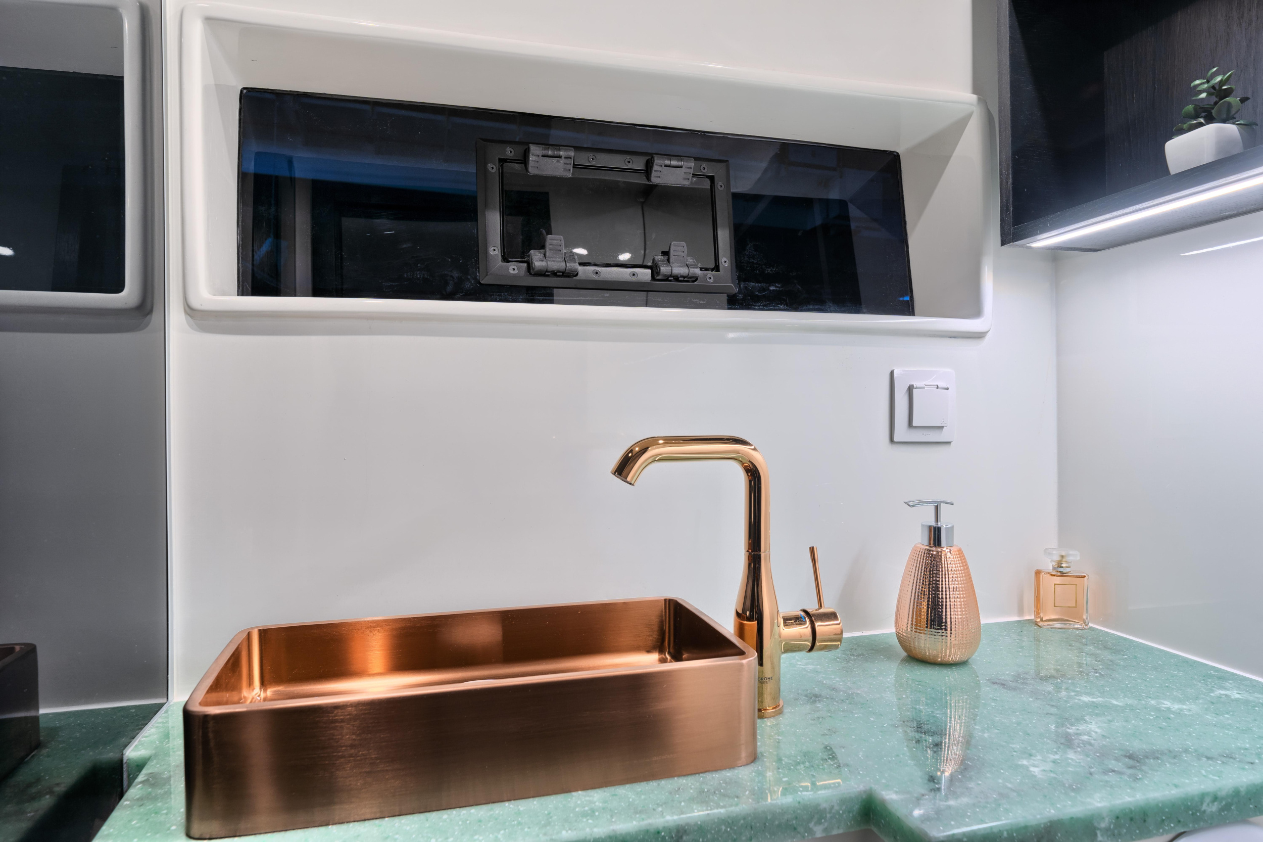 Luna 49 — photo 13