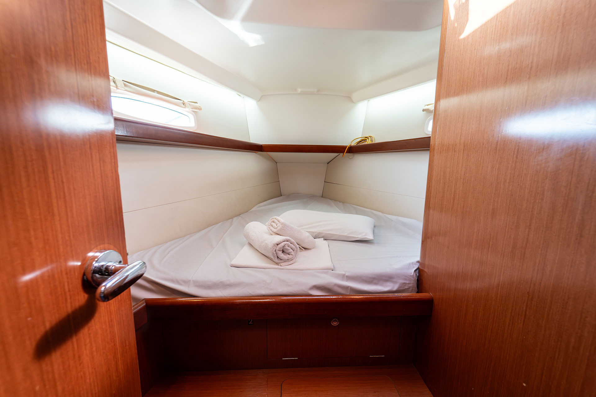 Beneteau Oceanis 43 — photo 7