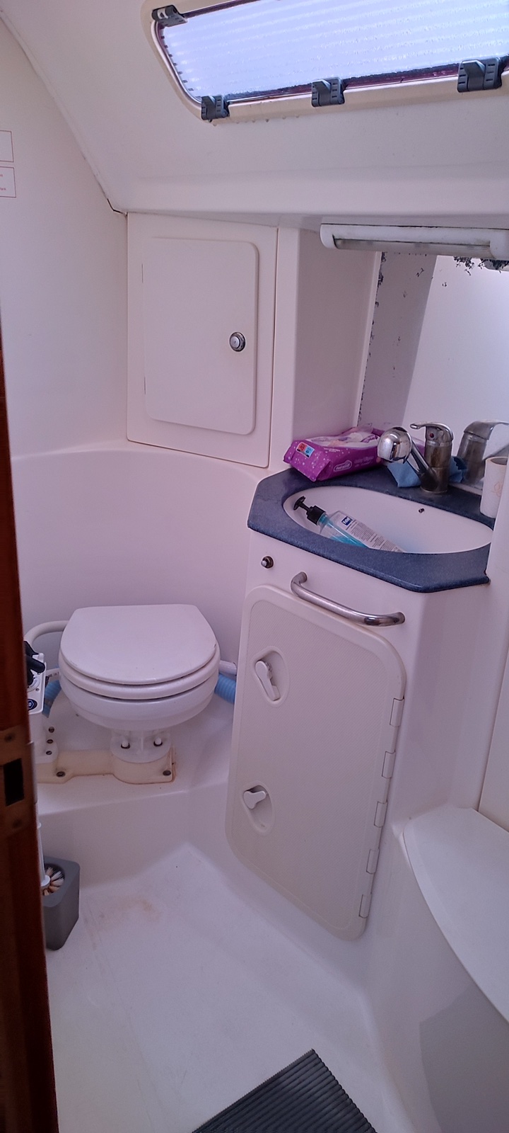 Bavaria 38 Cruiser — photo 9