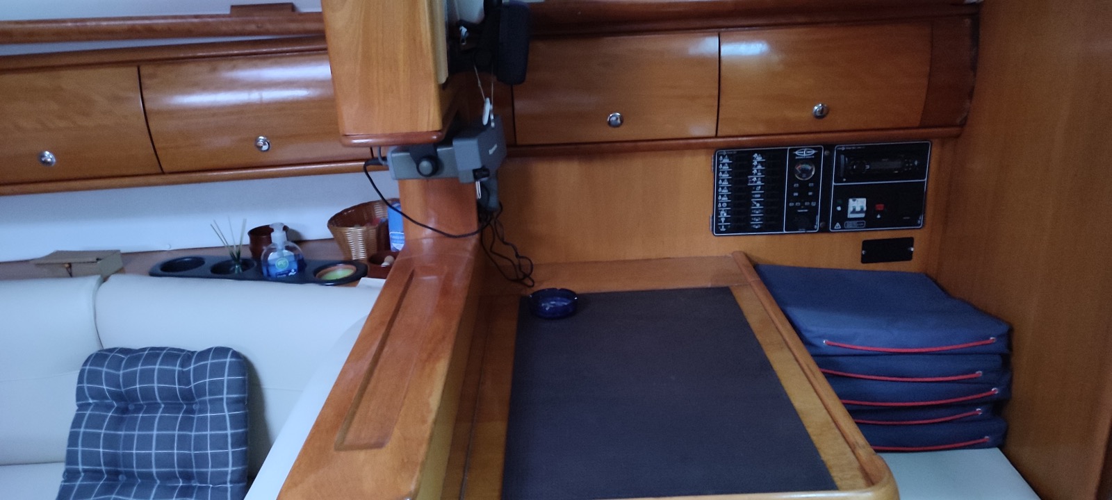 Bavaria 38 Cruiser — photo 2