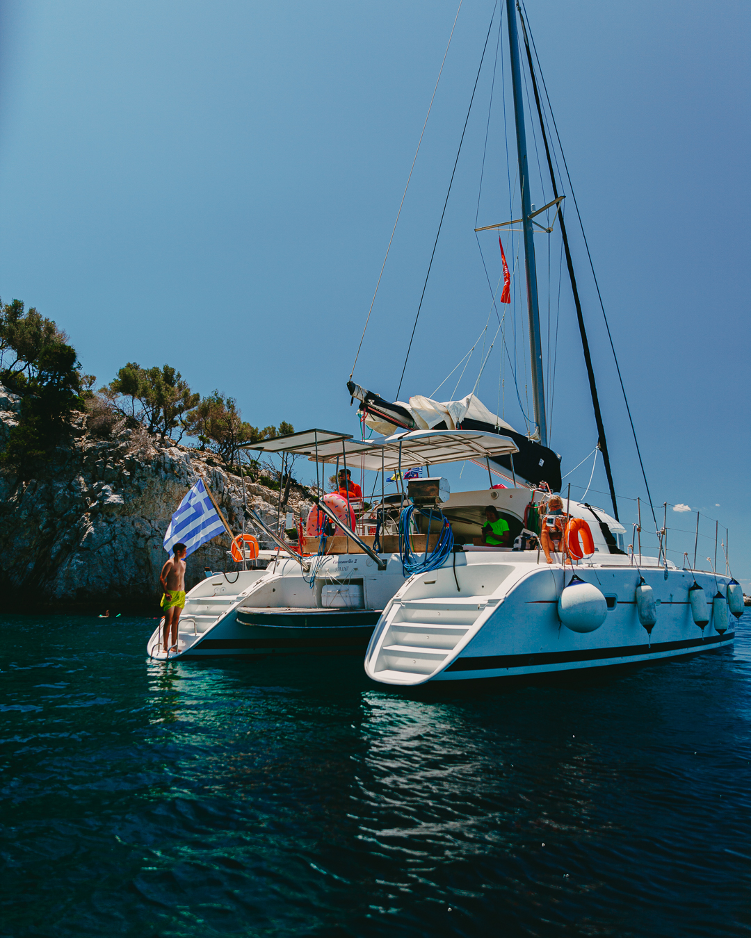 Lagoon 380 — photo 11
