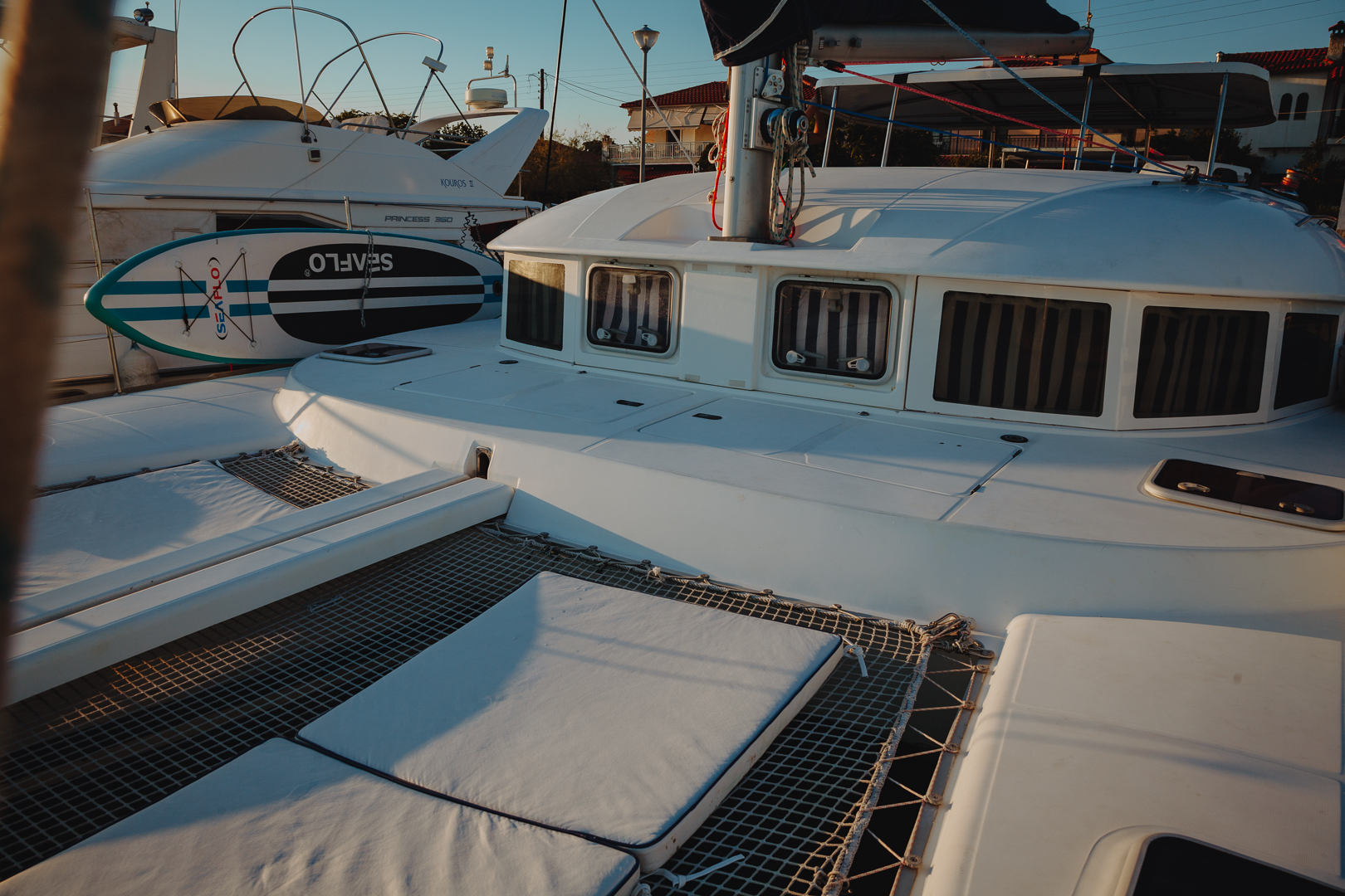Lagoon 380 — photo 7