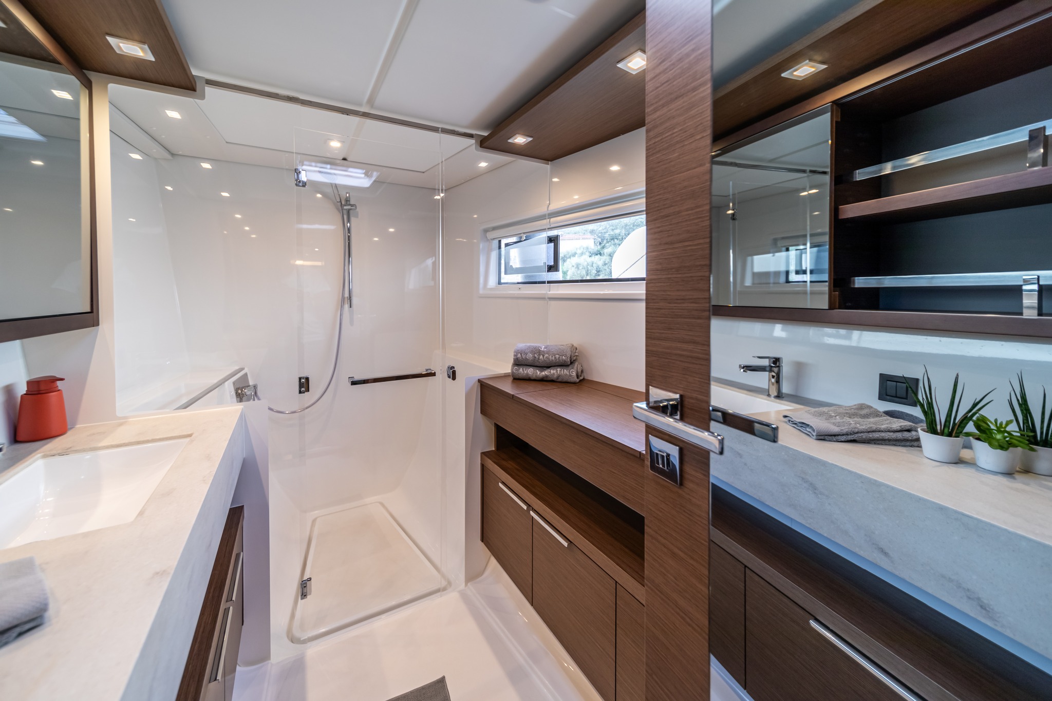Lagoon 46 (Owner's version) — photo 28