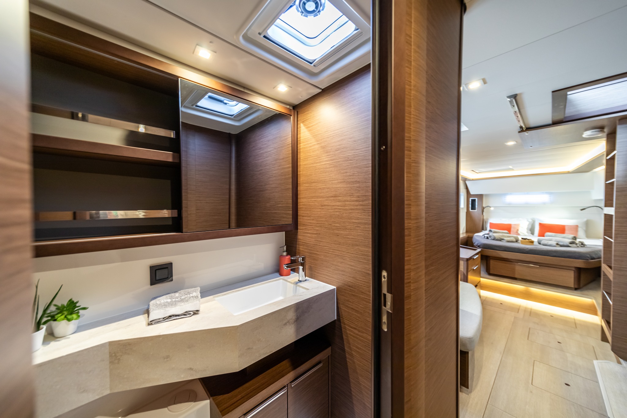 Lagoon 46 (Owner's version) — photo 32
