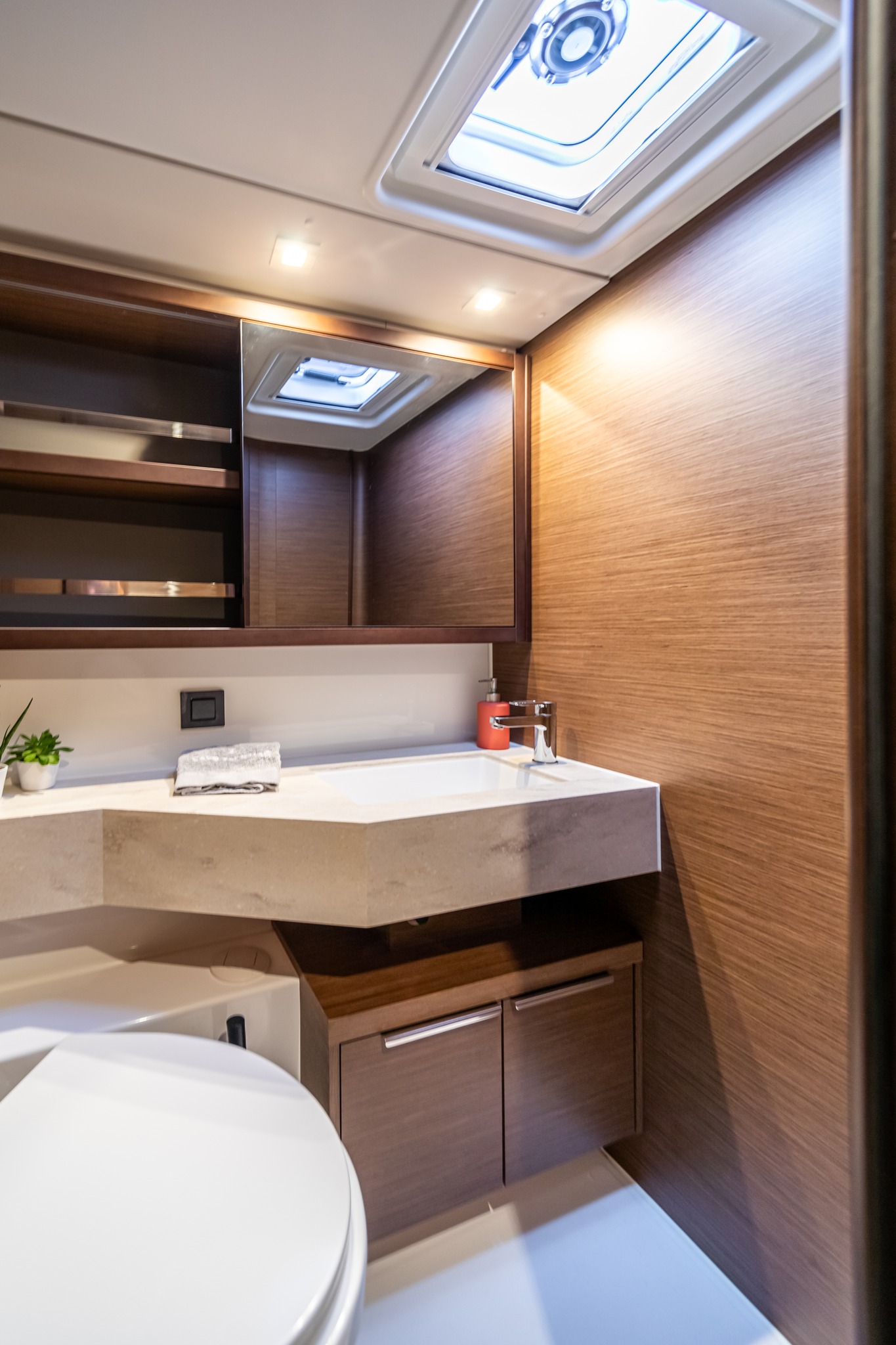 Lagoon 46 (Owner's version) — photo 36