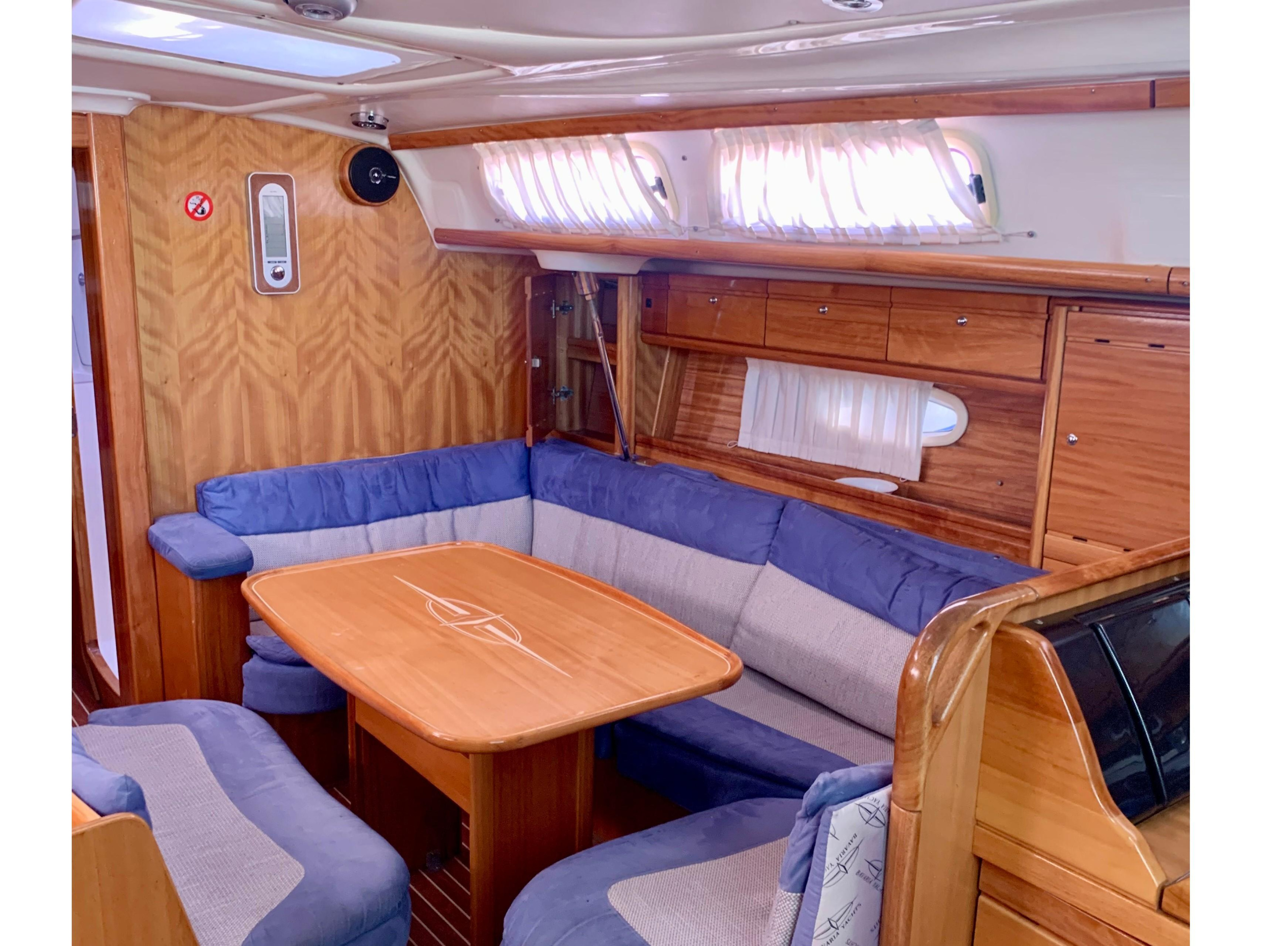 Bavaria 42 Cruiser — photo 4