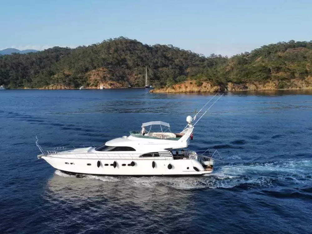 Motoryacht — photo 7