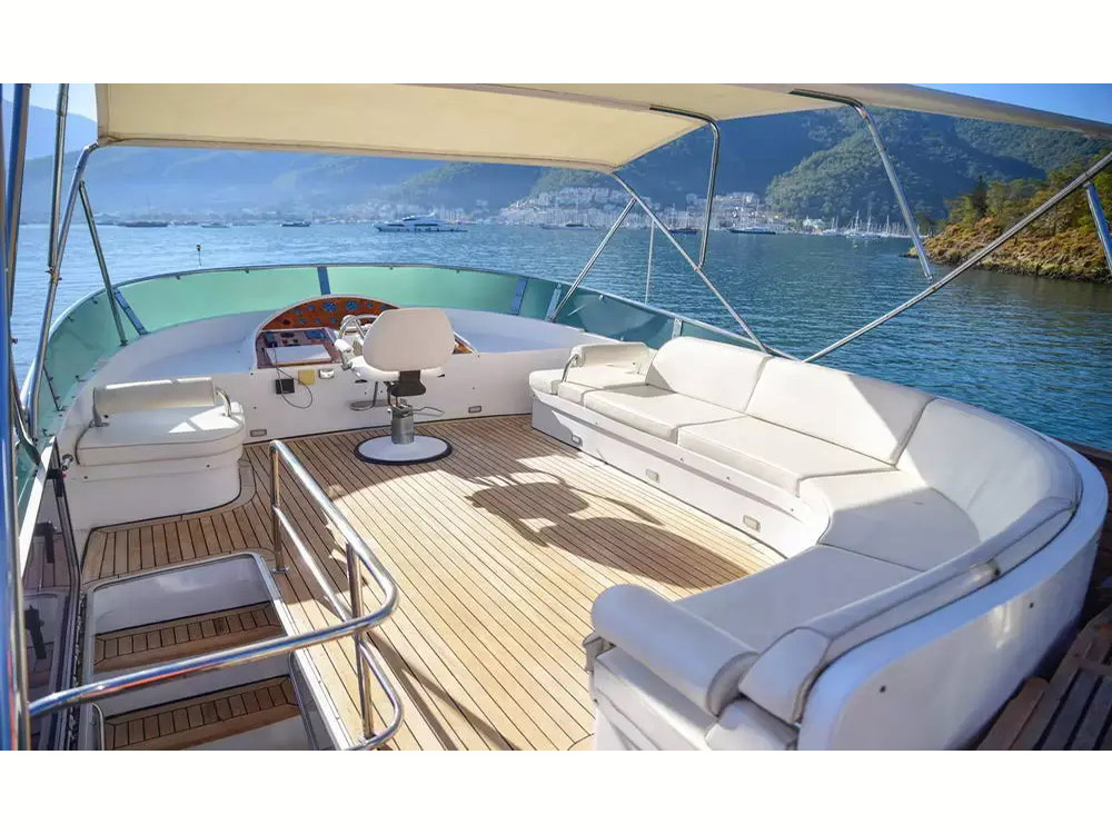 Motoryacht — photo 8