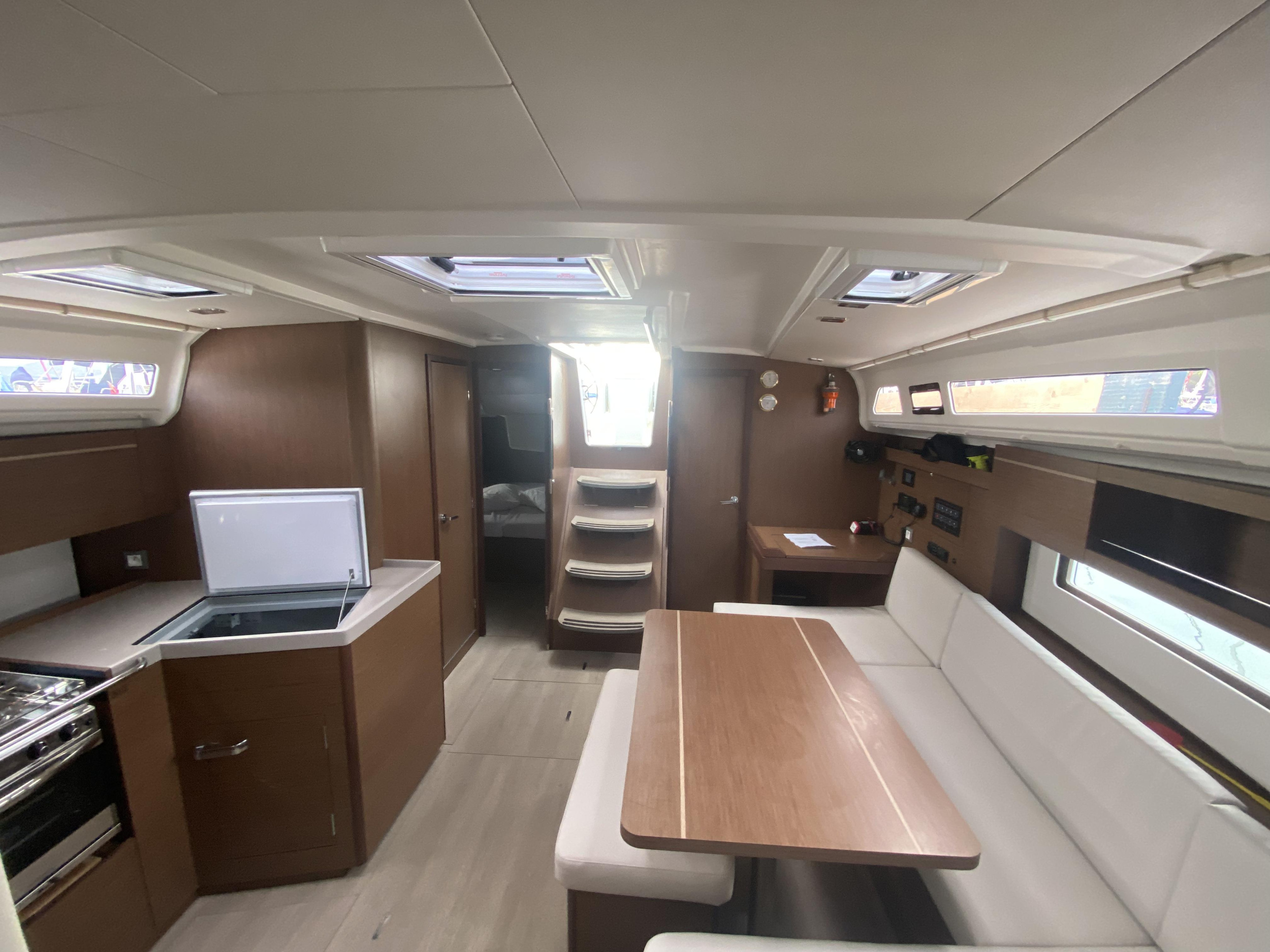 Oceanis 40.1 AMPELI — photo 2