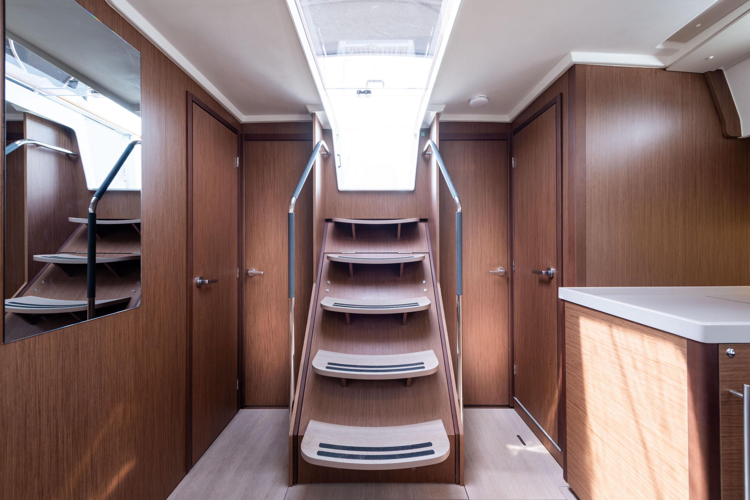 Oceanis 51.1 — photo 10
