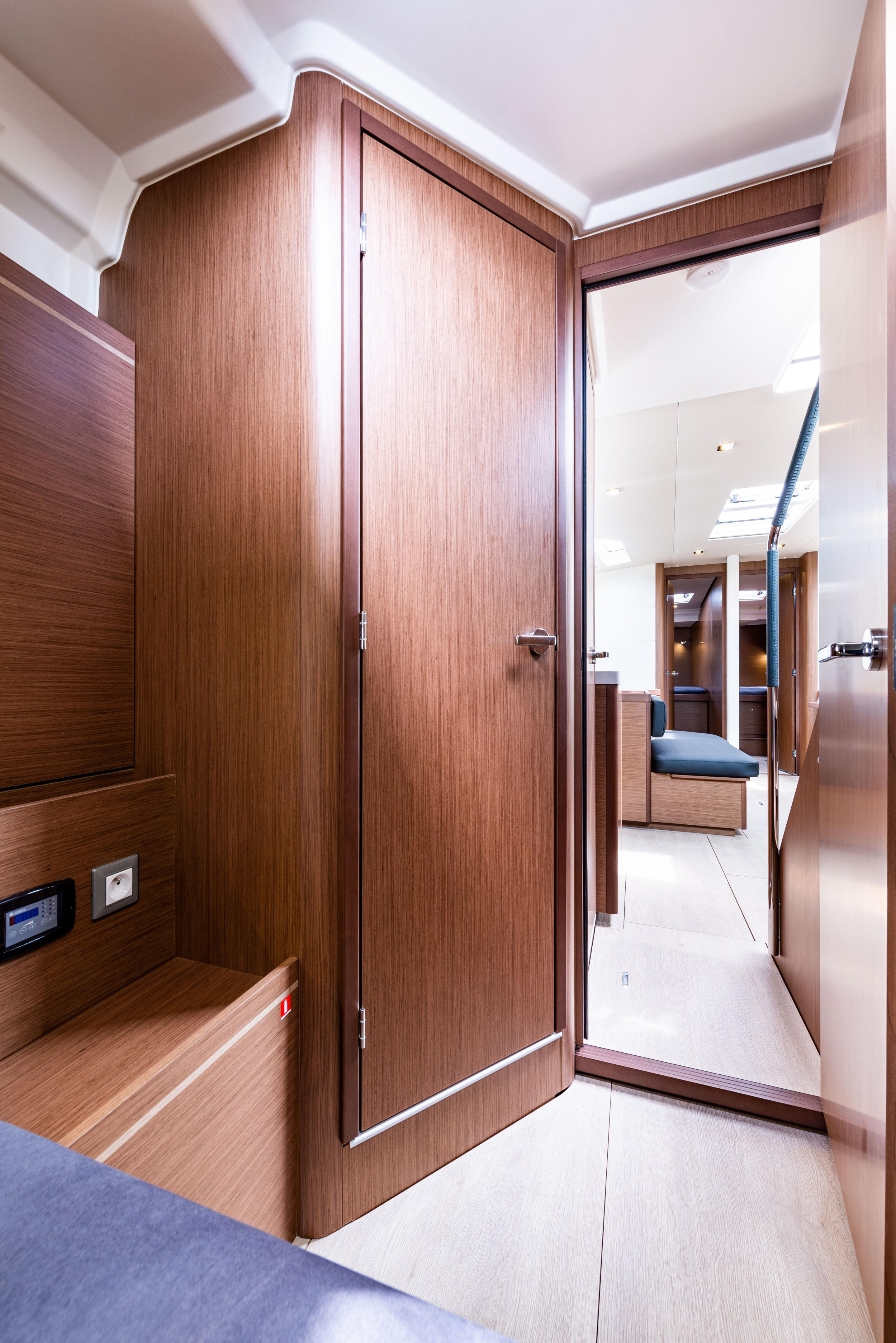 Oceanis 51.1 — photo 14
