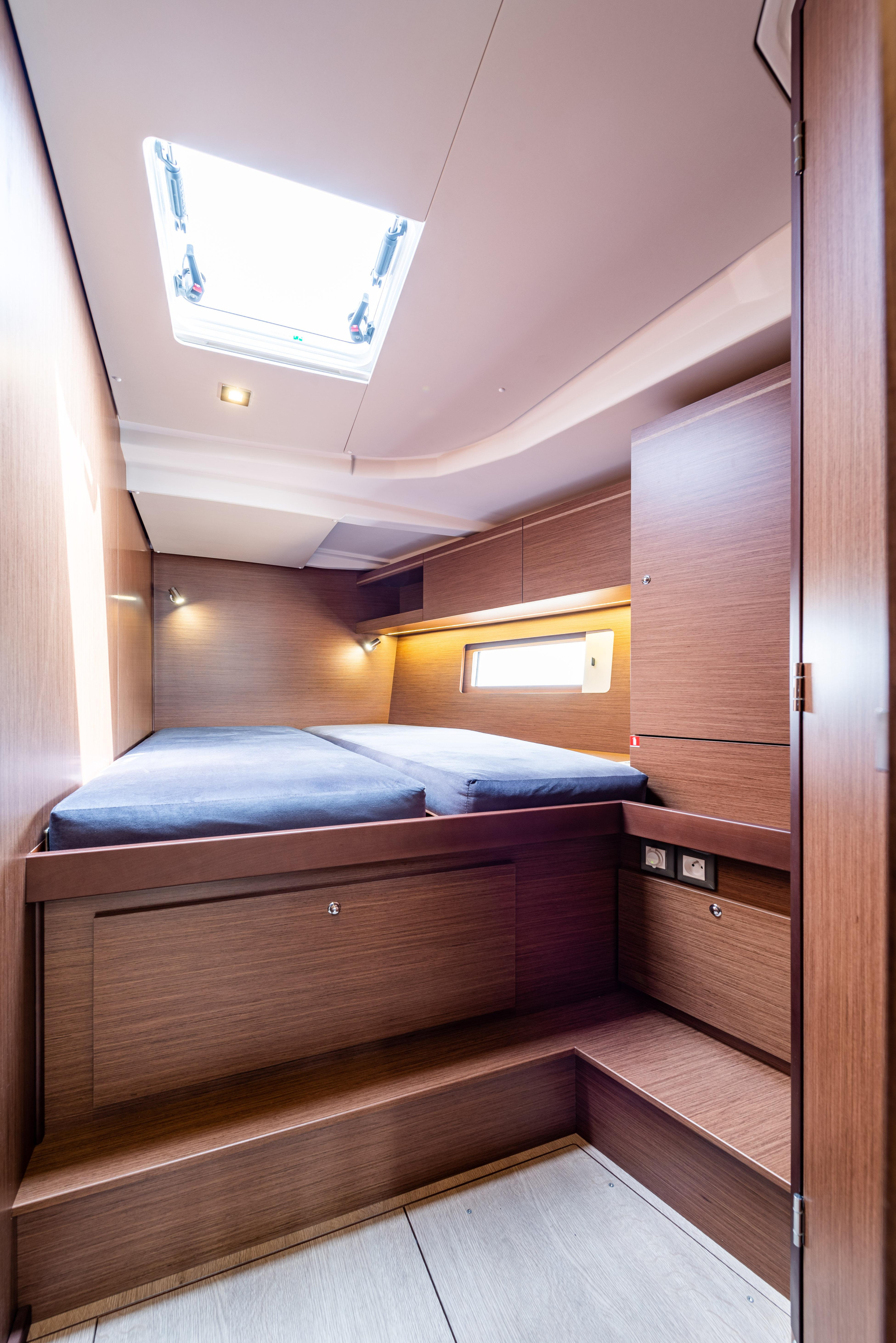 Oceanis 51.1 — photo 27