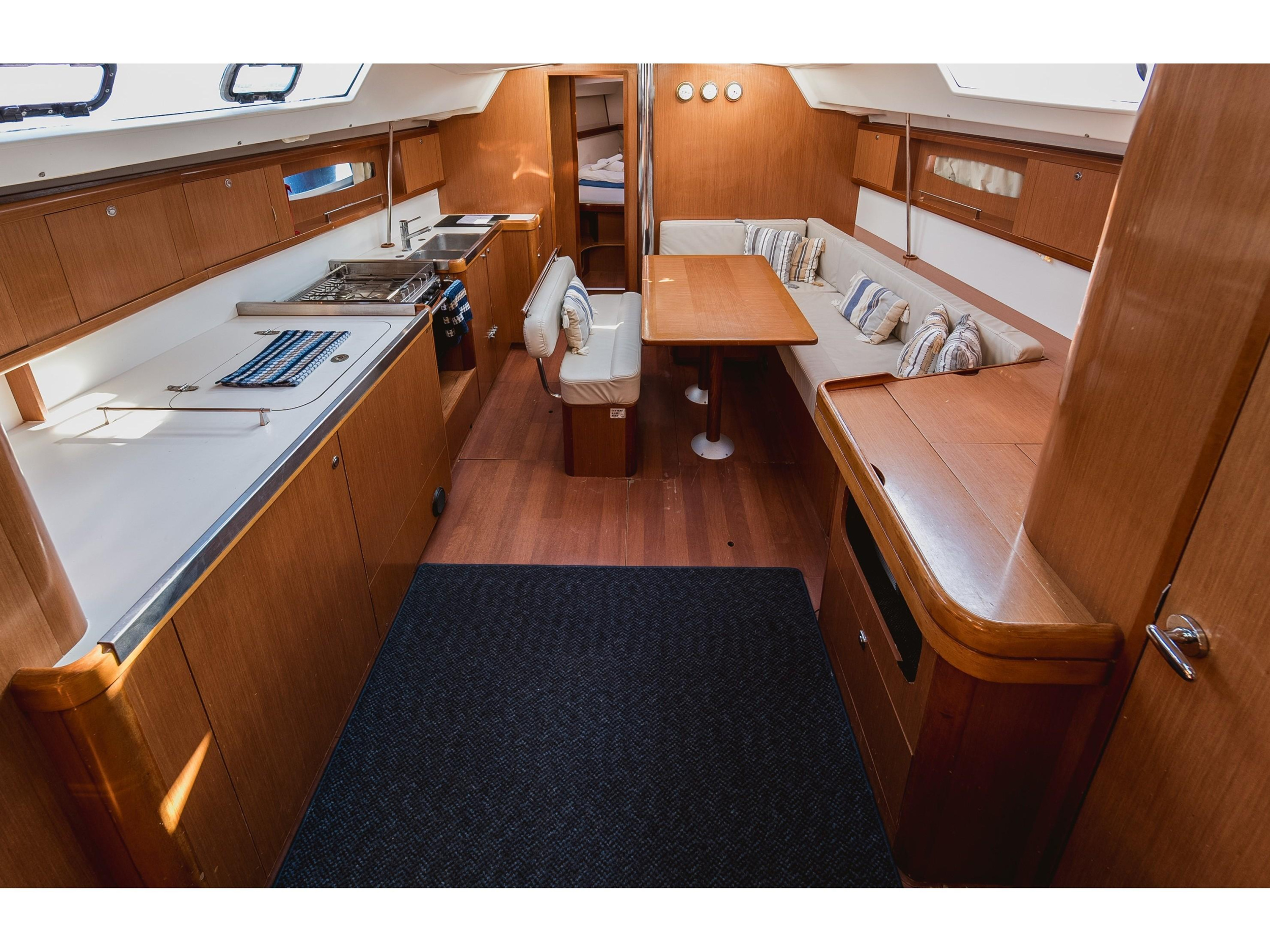 Oceanis 46 — photo 10