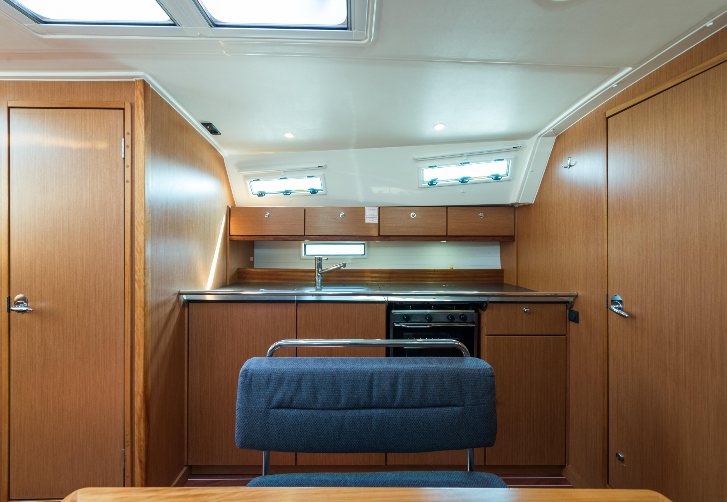 Bavaria 40 Cruiser — photo 10