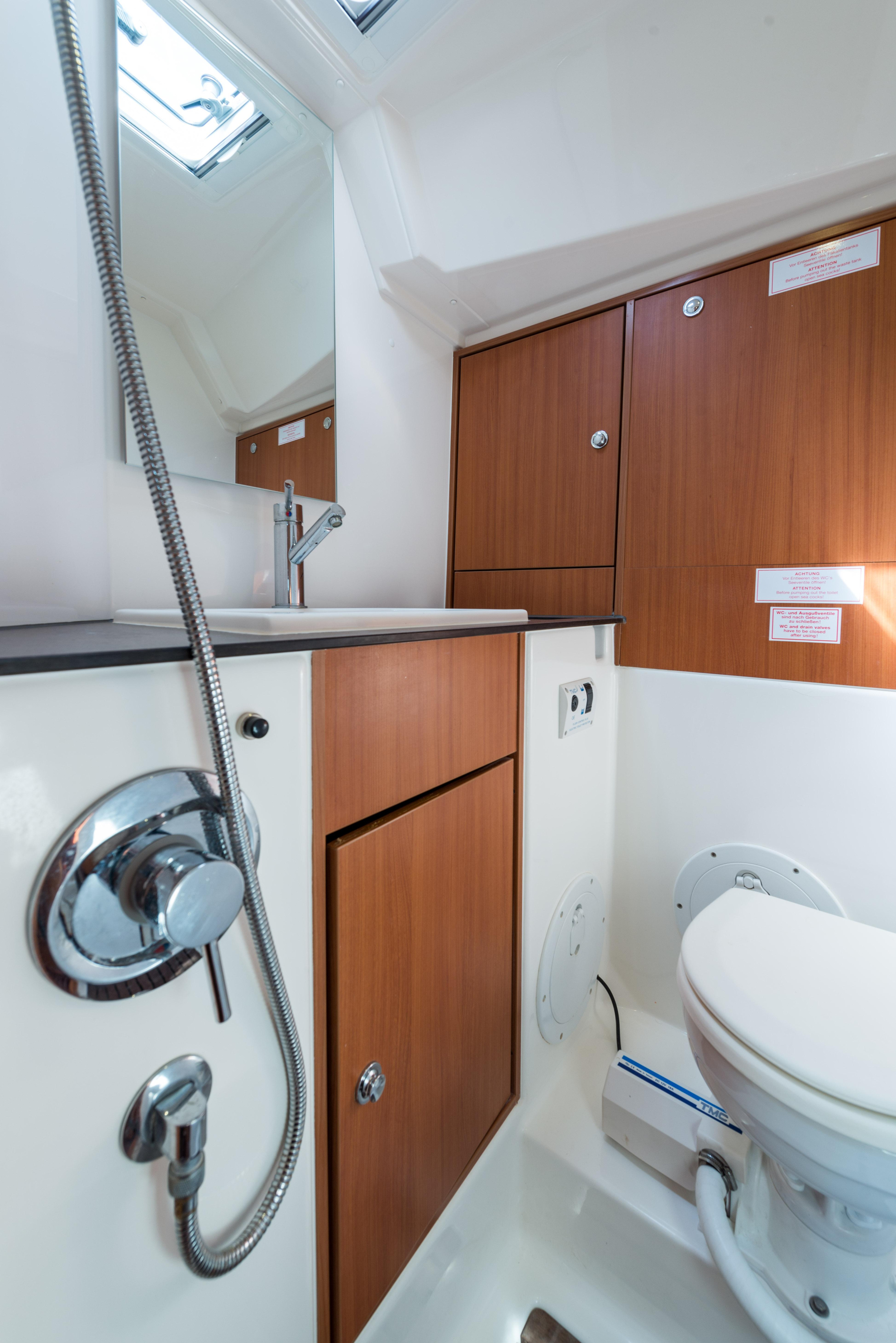 Bavaria 40 Cruiser — photo 19