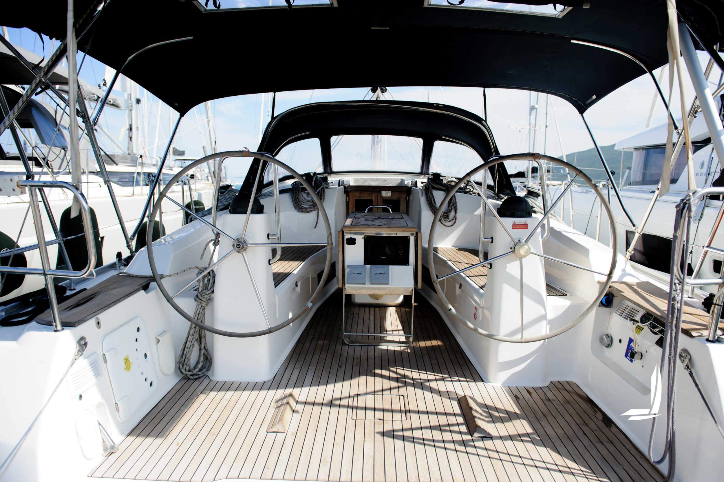 Bavaria 40 Cruiser — photo 12