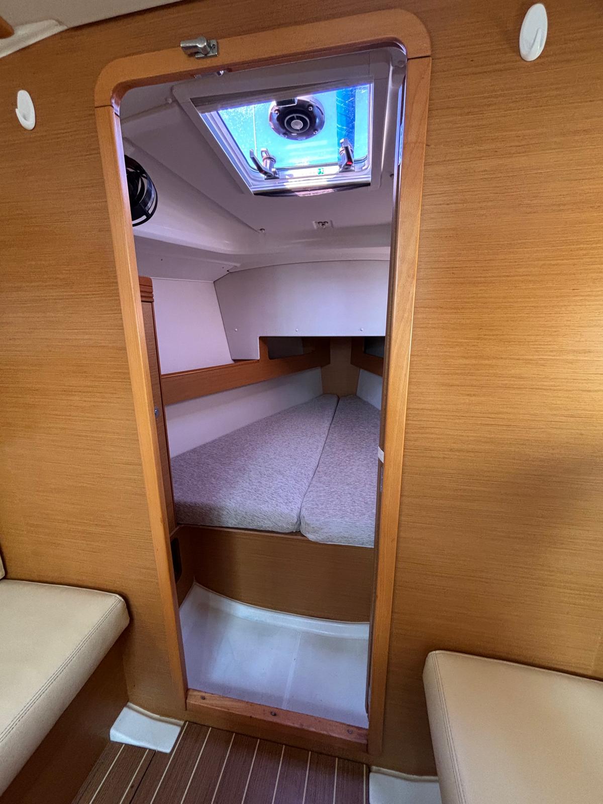 Sun Odyssey 33i — photo 7