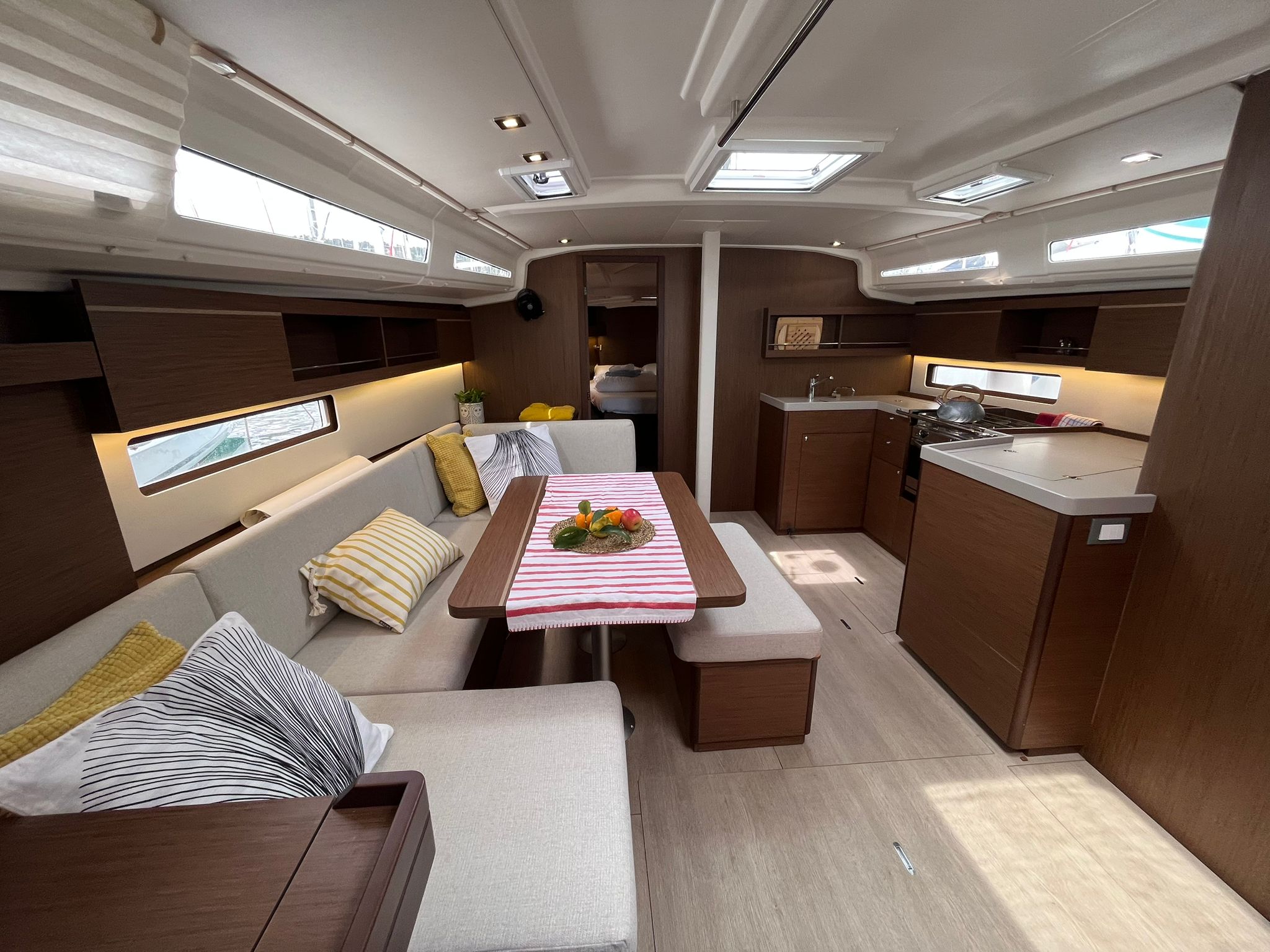 Oceanis 40.1 — photo 14