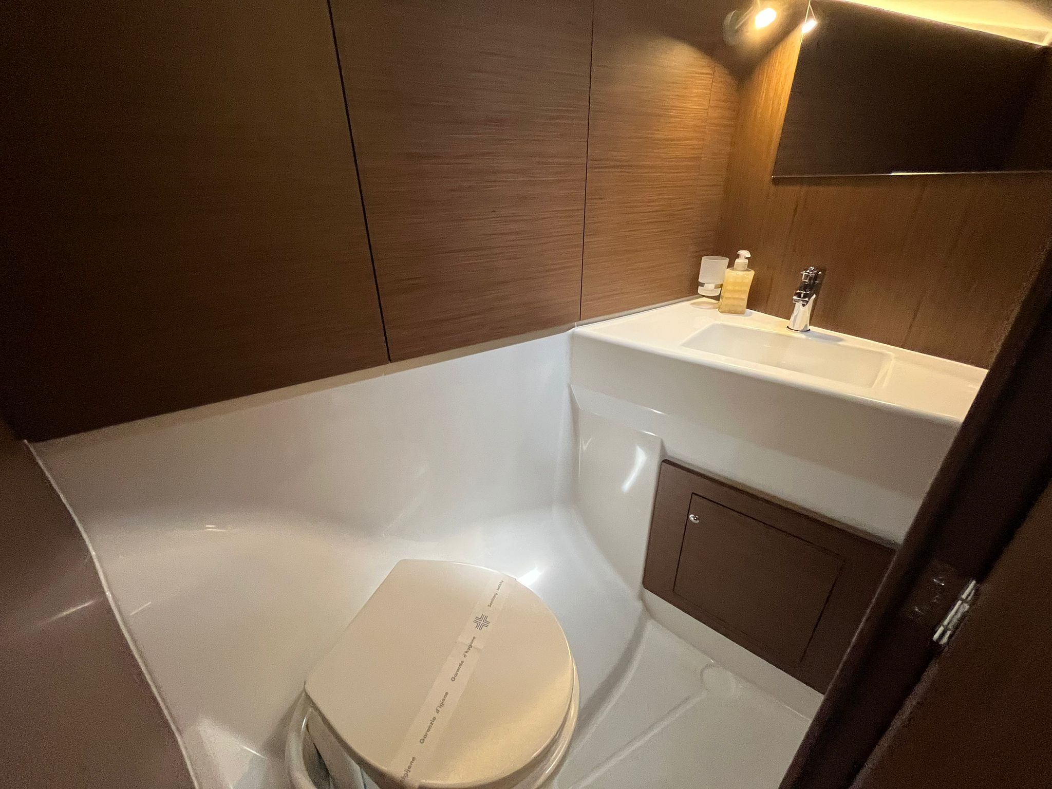 Oceanis 40.1 — photo 28