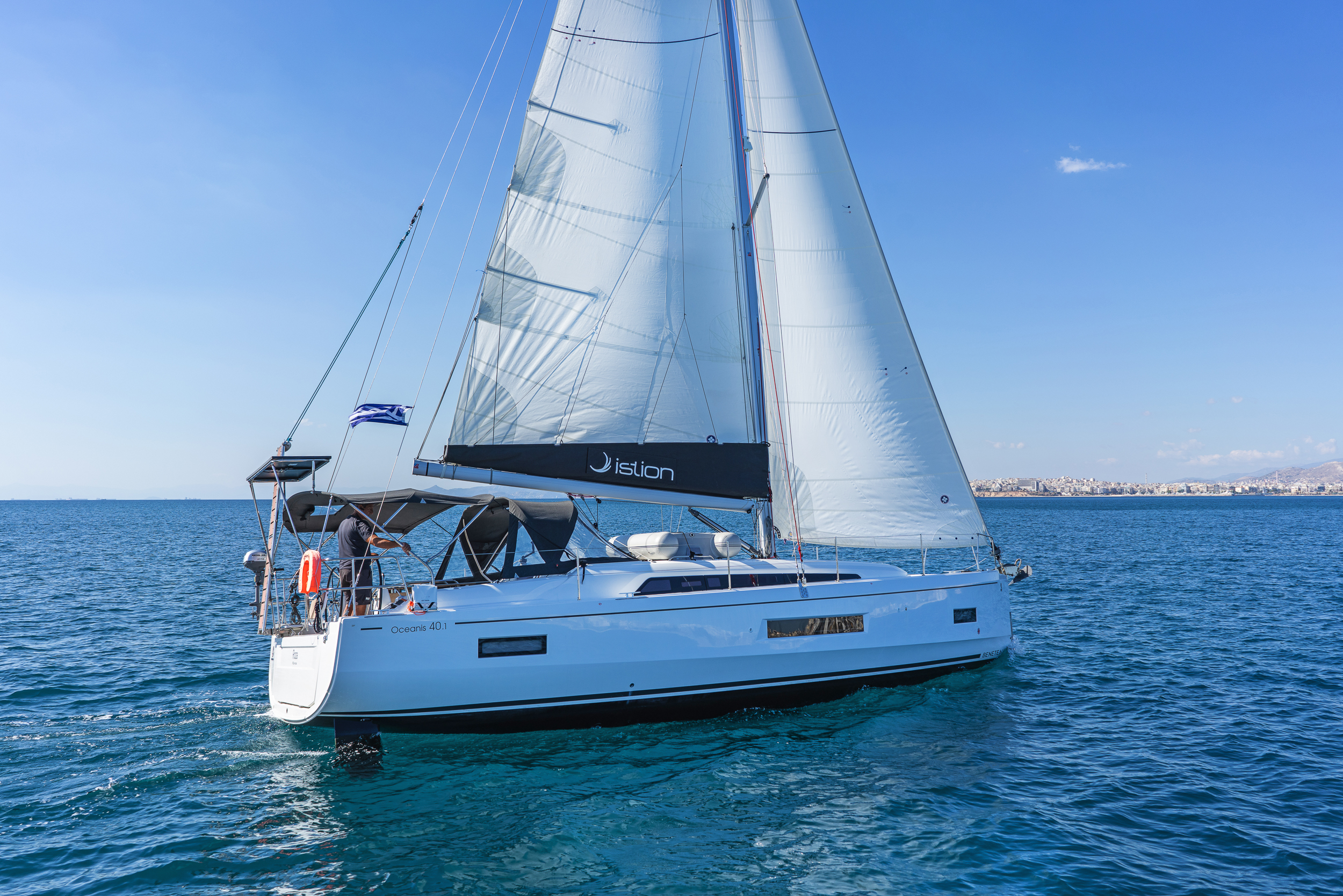 Oceanis 40.1 (3+1 cab) — photo 8