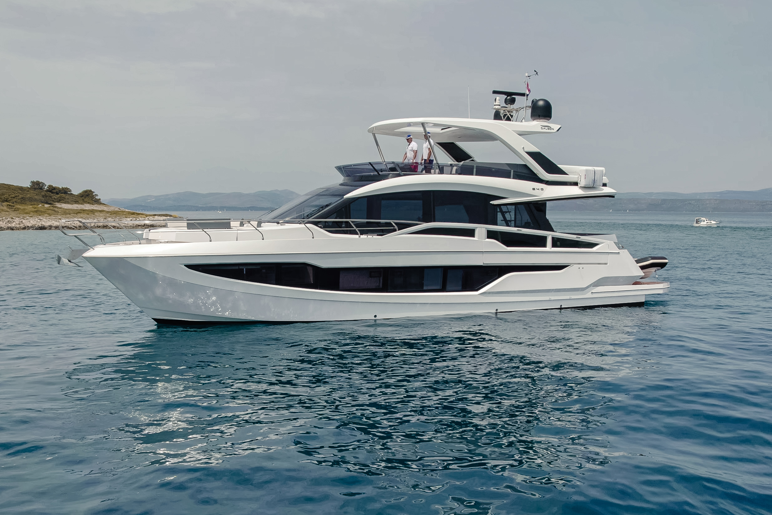Galeon 640 Fly — photo 9