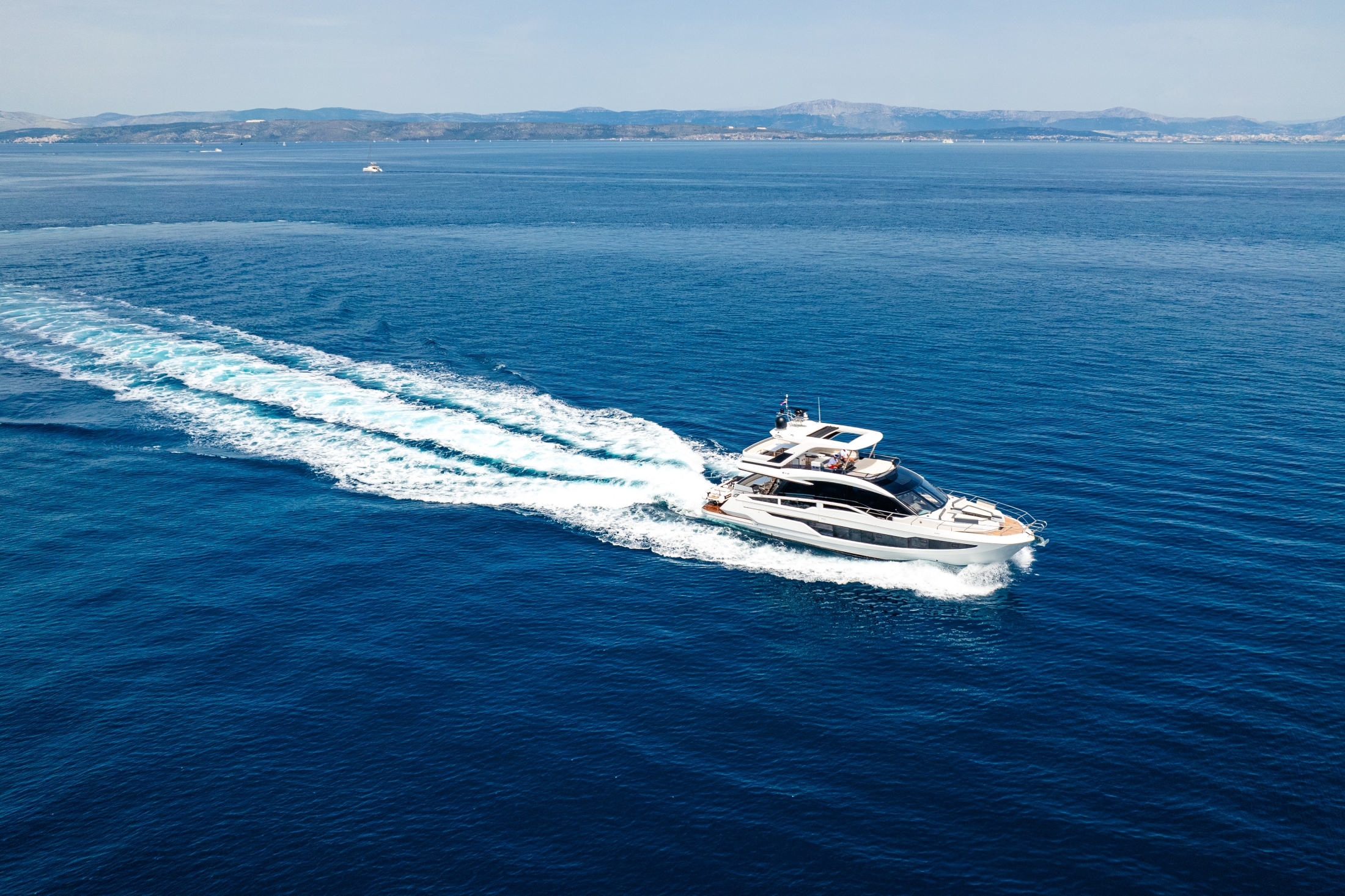 Galeon 640 Fly — photo 4