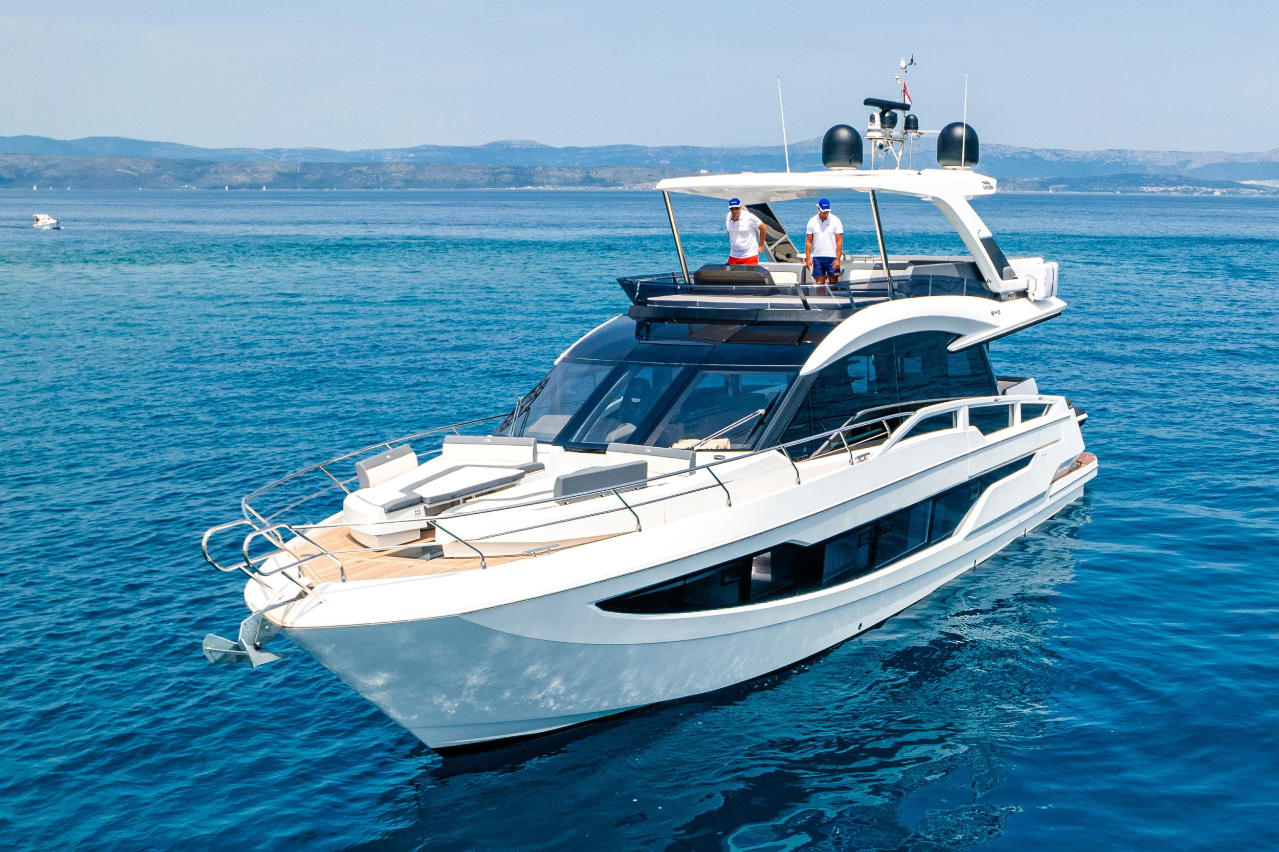 Galeon 640 Fly — photo 5