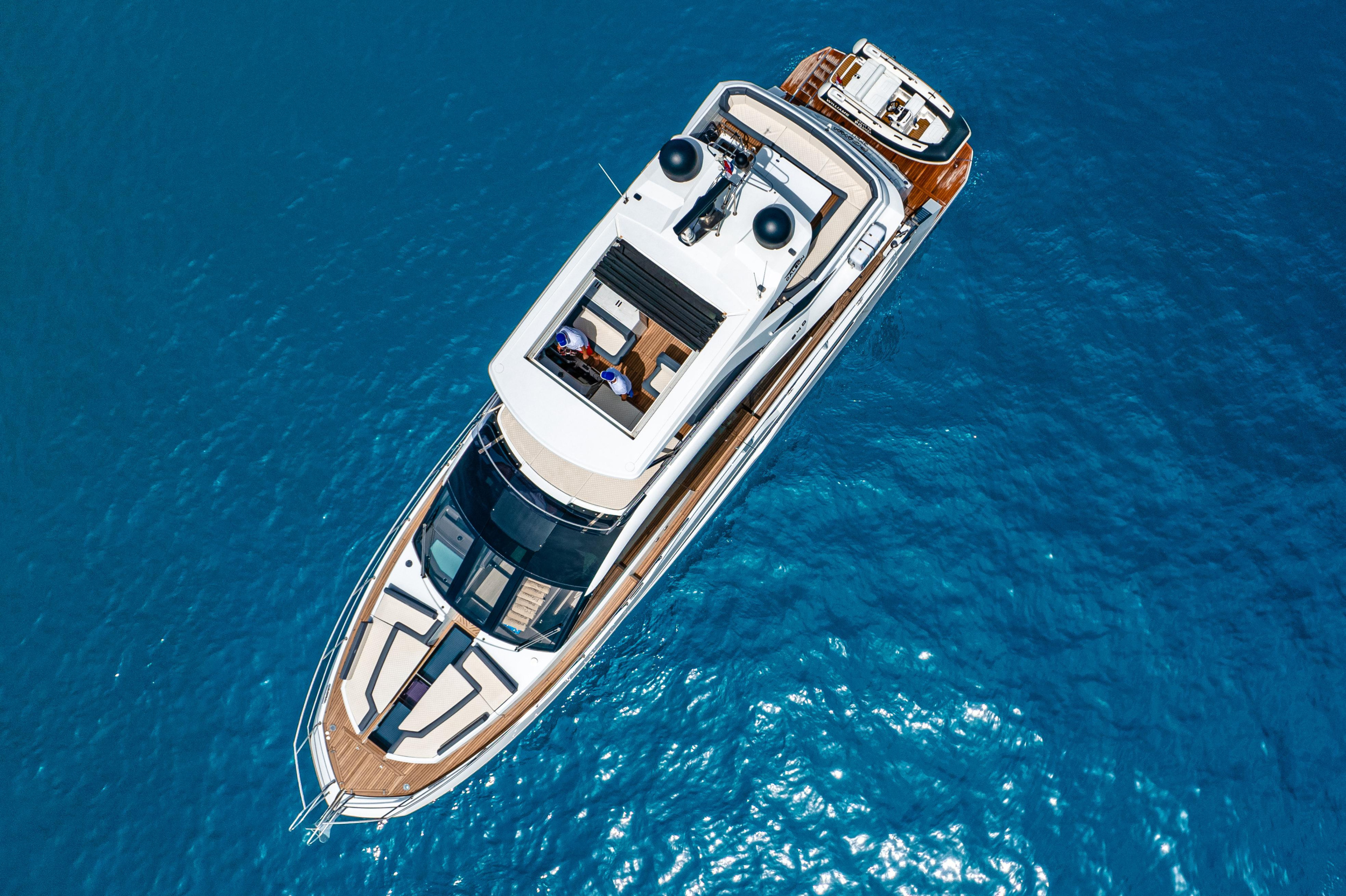 Galeon 640 Fly — photo 10