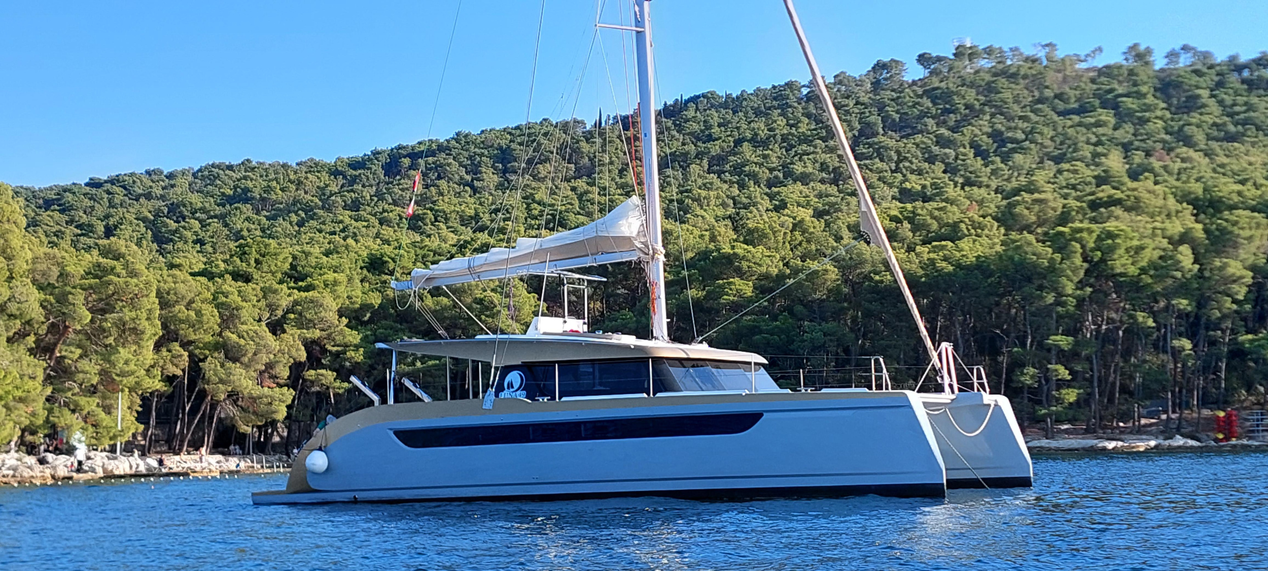 Luna 49 — photo 23