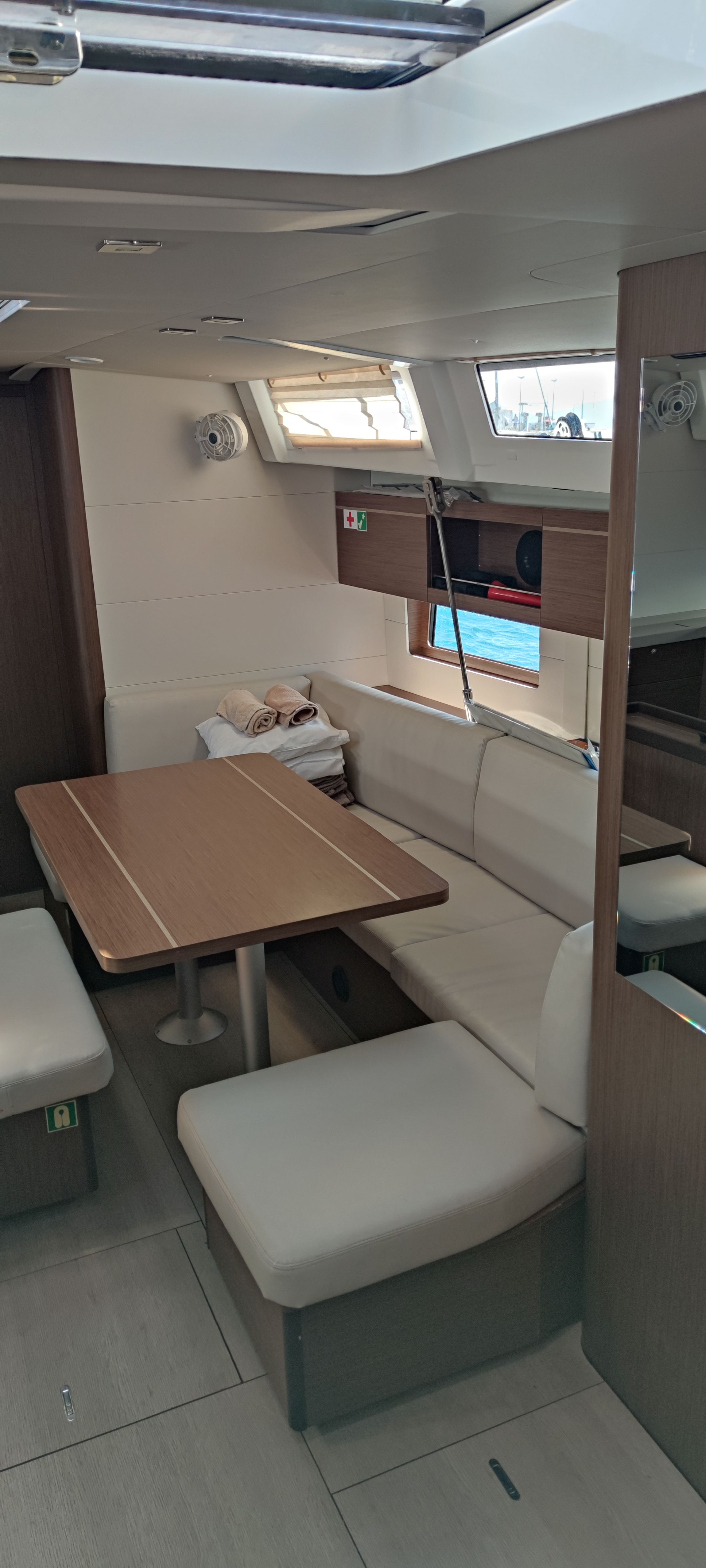Oceanis 46.1 — photo 5