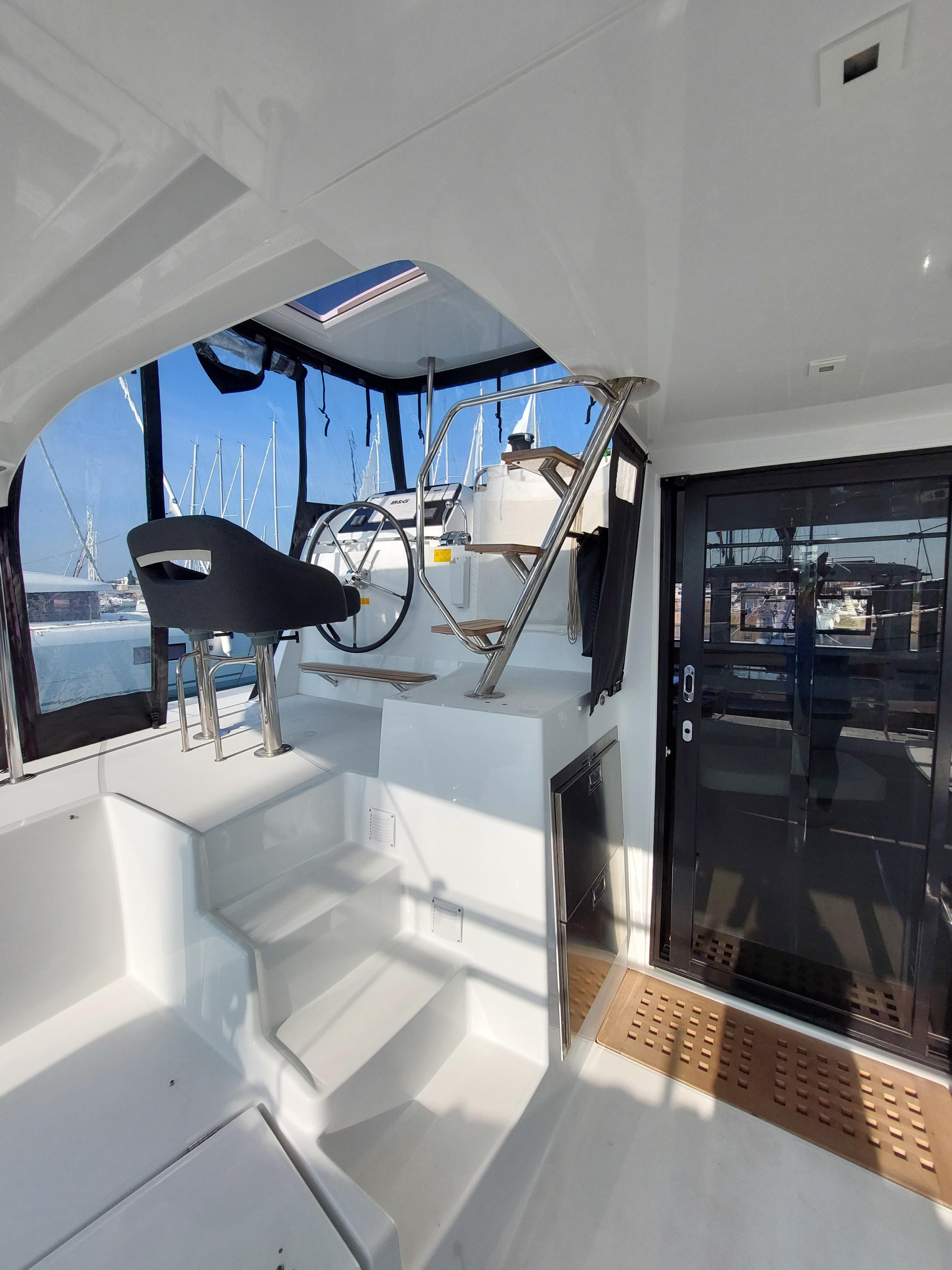 Lagoon 42 — photo 19