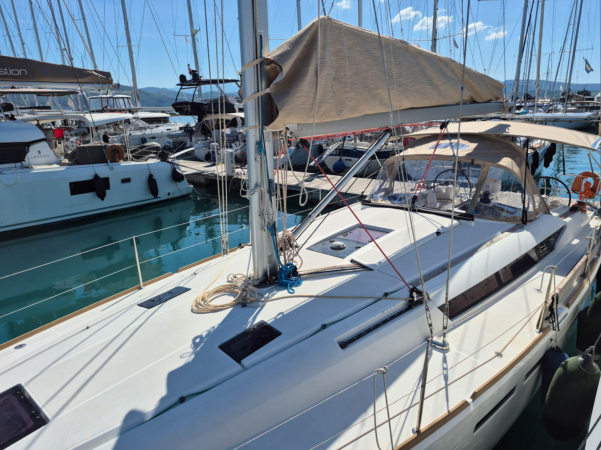 Sun Odyssey 439 — photo 3
